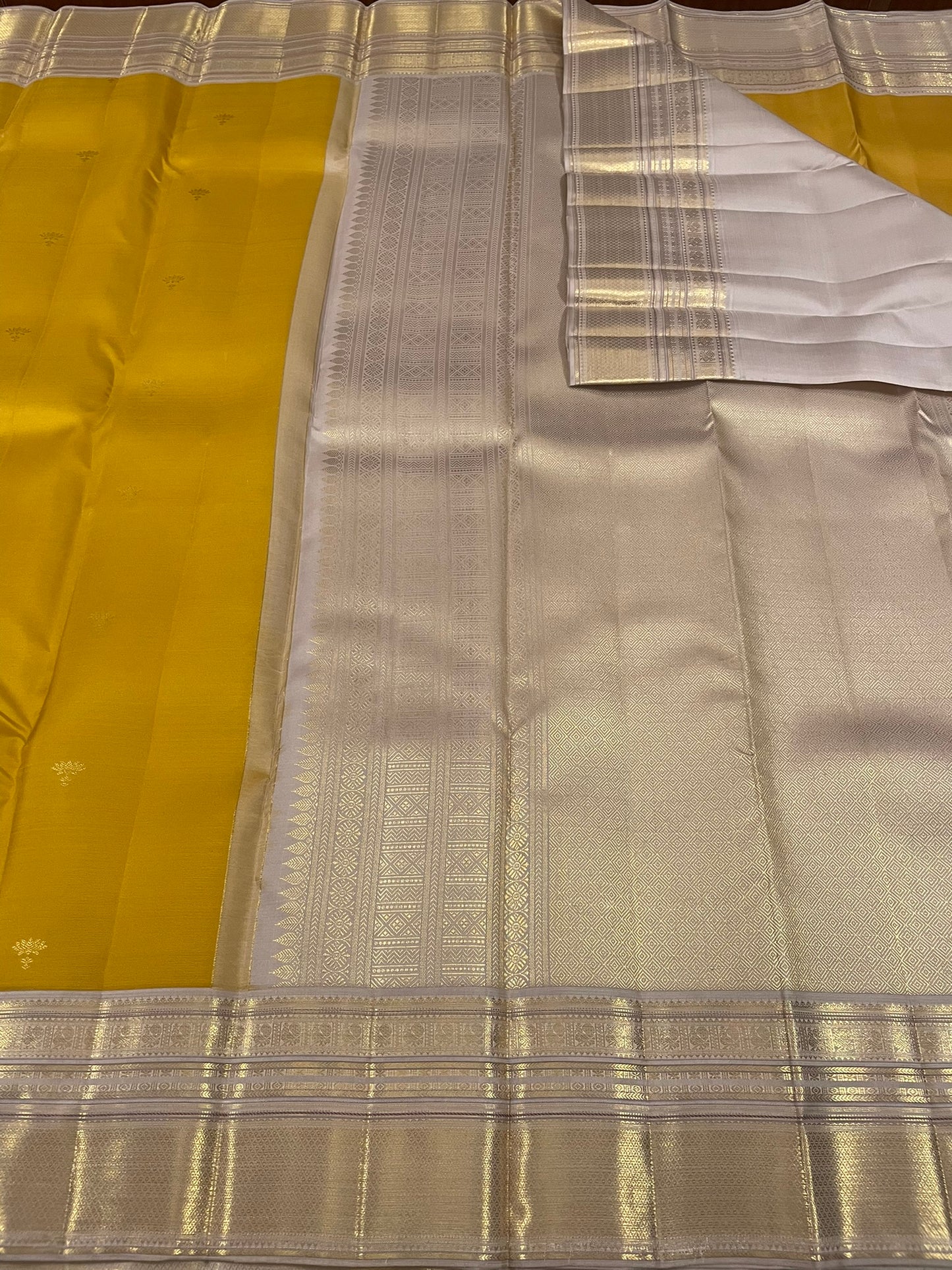 Kanchivaram Silk SBF45E1-2 By SRISHTA