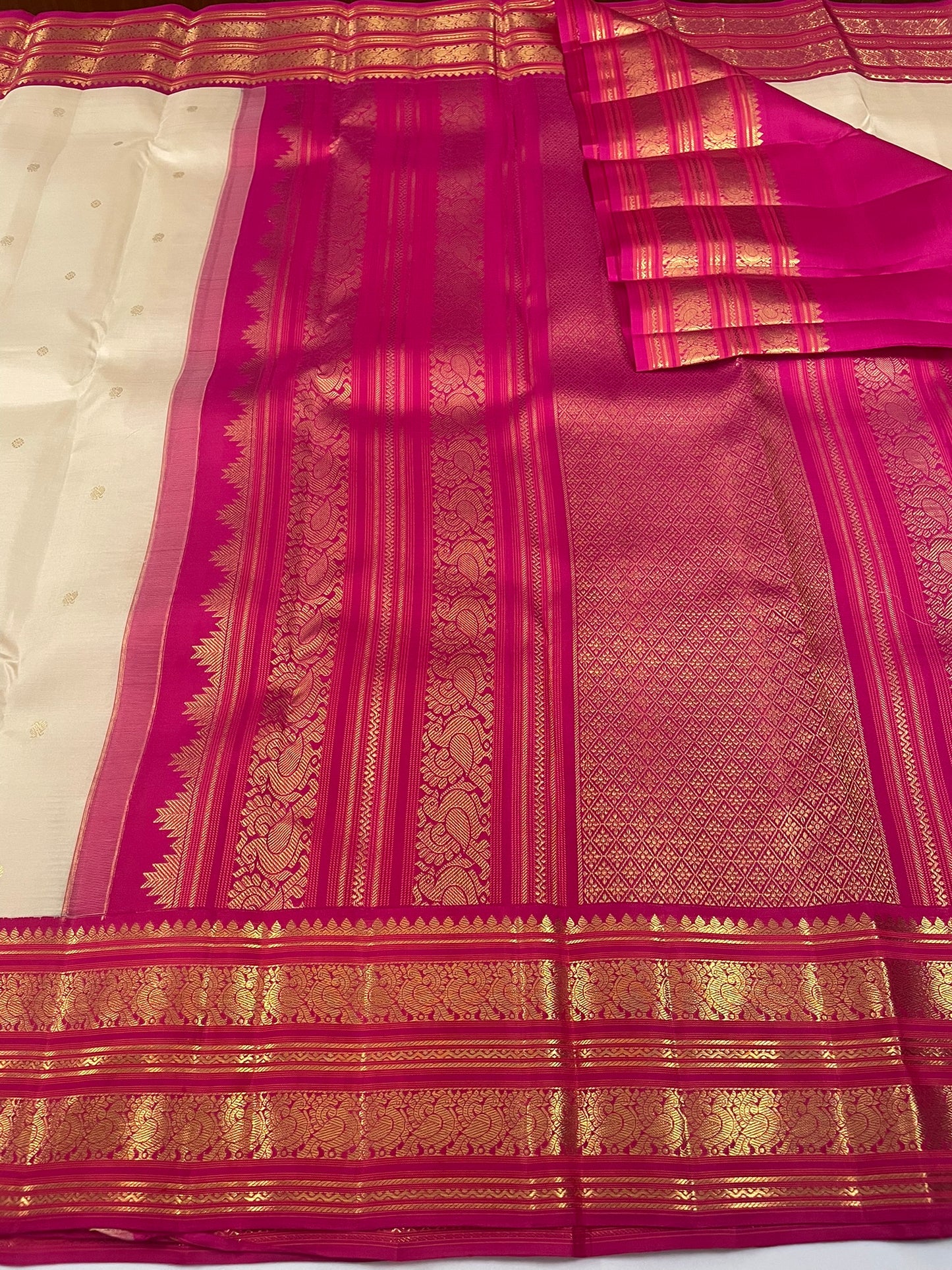 Kanchivaram Silk SBF45E1-20 By SRISHTA