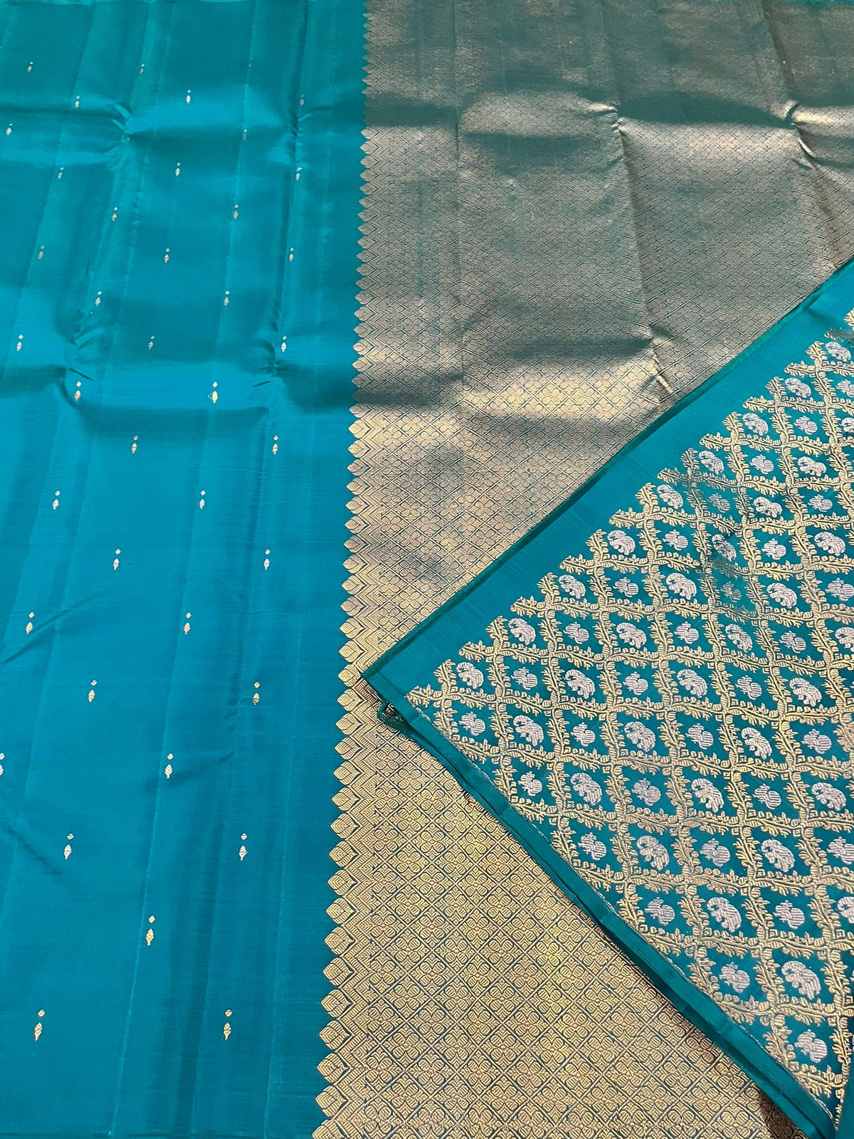 Kanchivaram Silk SBF152J6-1 By SRISHTA