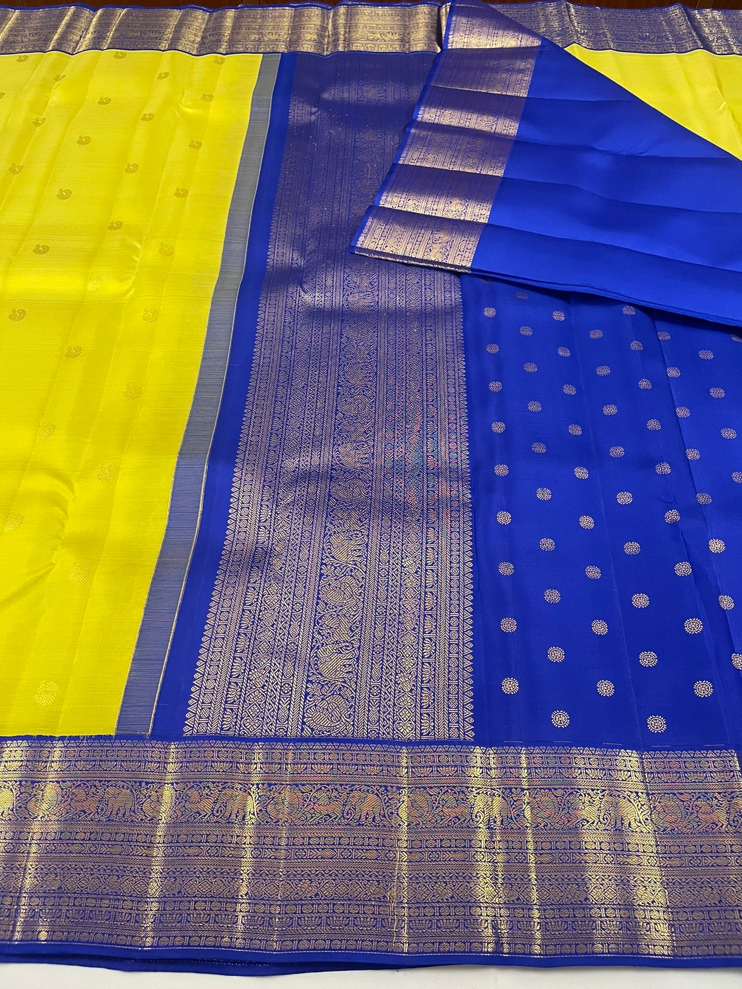 Kanchivaram Silk SBF45E8-1 By SRISHTA