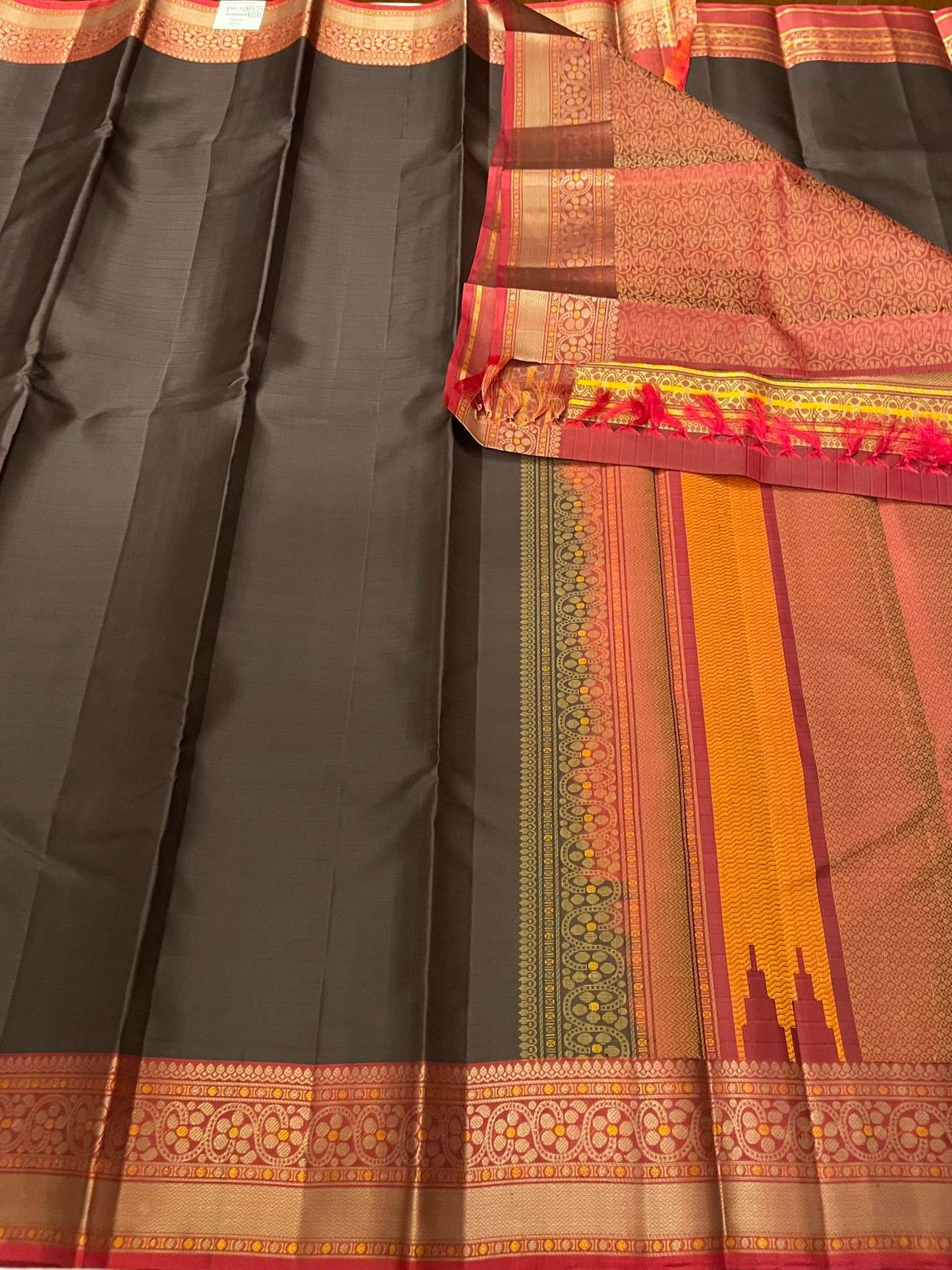 Kanchivaram Silk SBE188K16-1 By SRISHTA