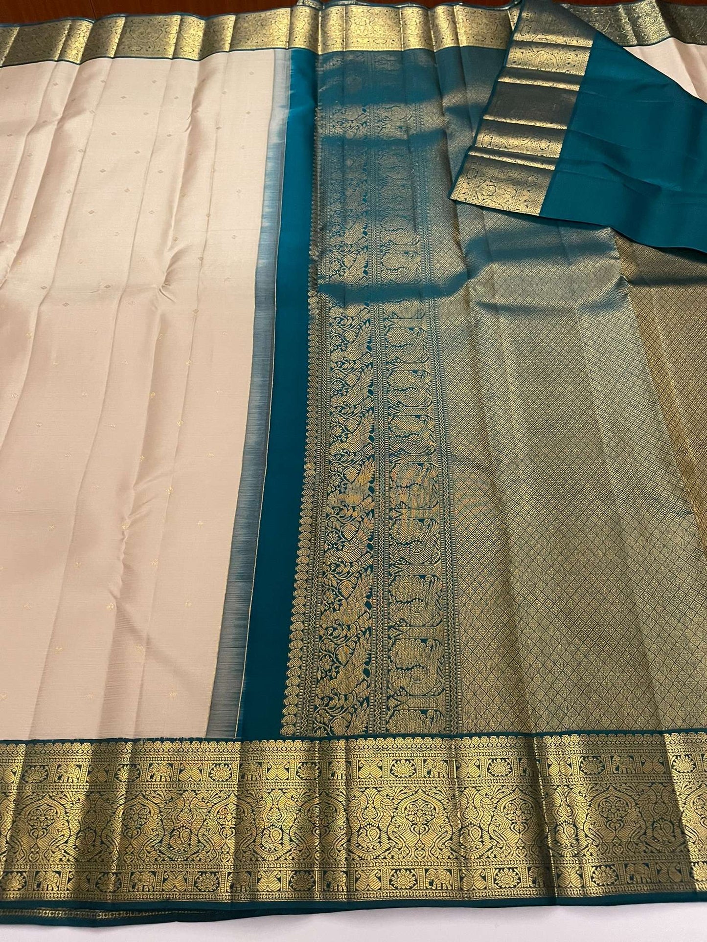 Kanchivaram Silk SBE236A21-9 By SRISHTA