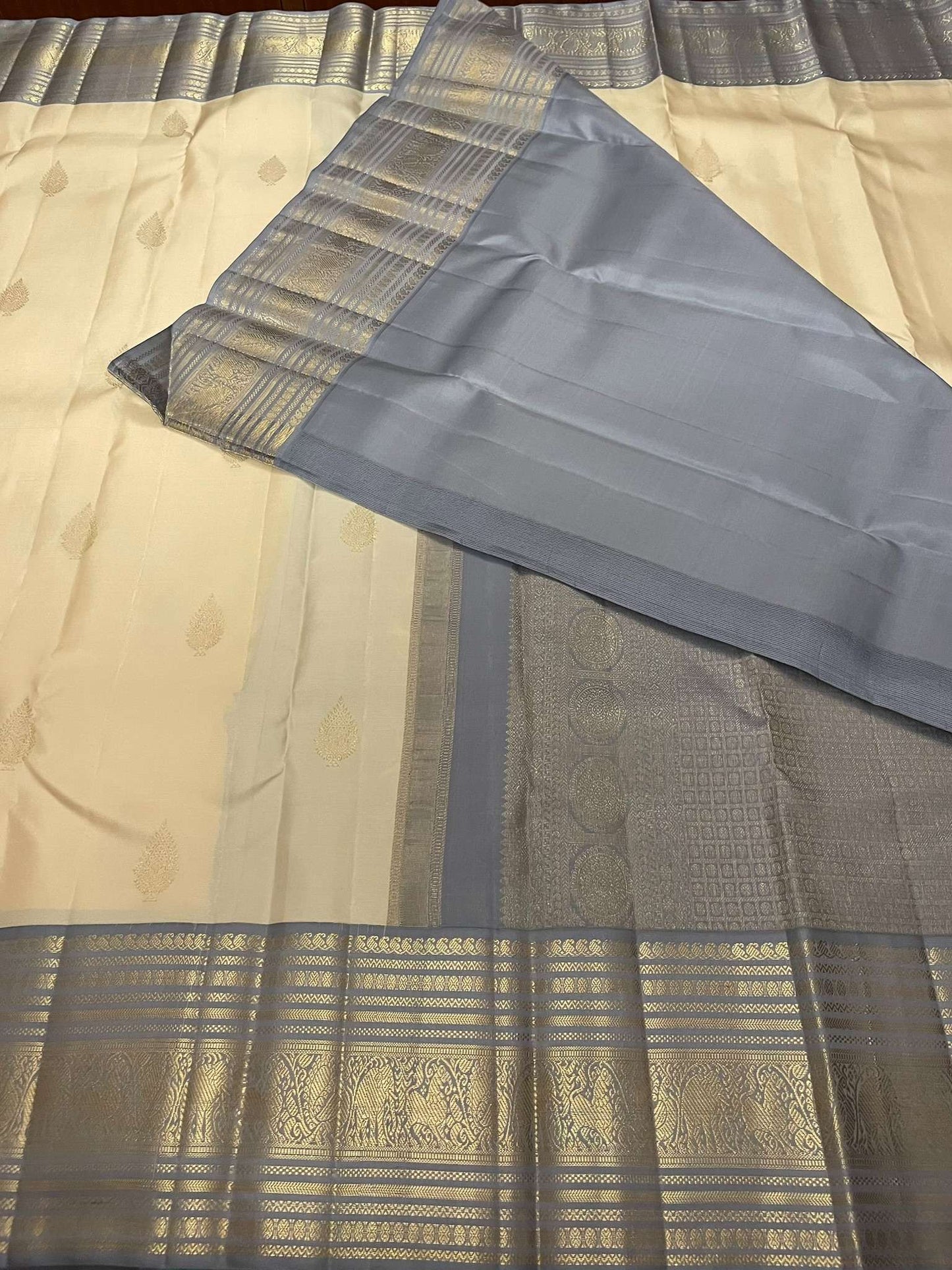 Kanchivaram Silk SBE187K3-3 By SRISHTA