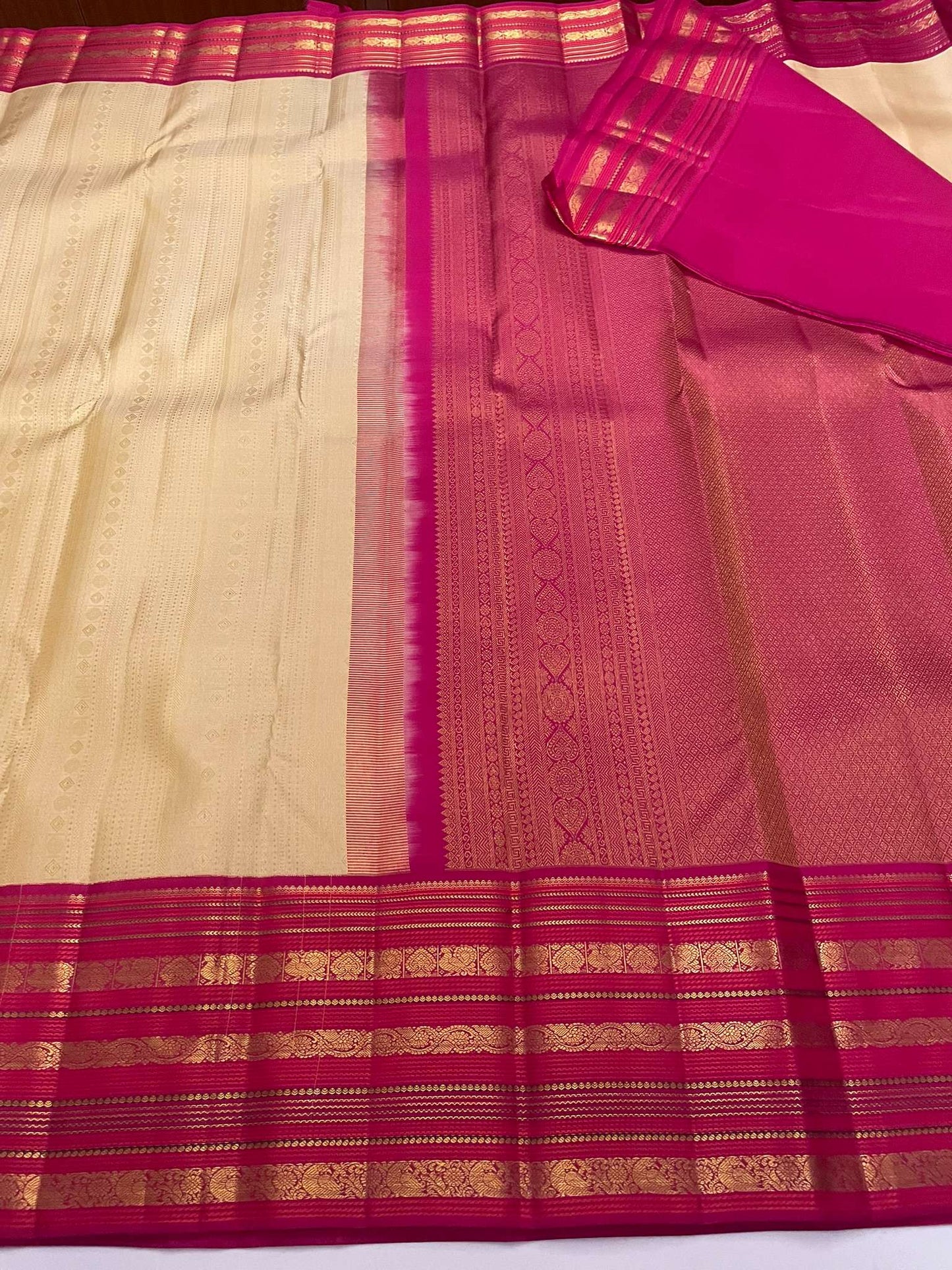 Kanchivaram Silk SBE249A5-1 By SRISHTA