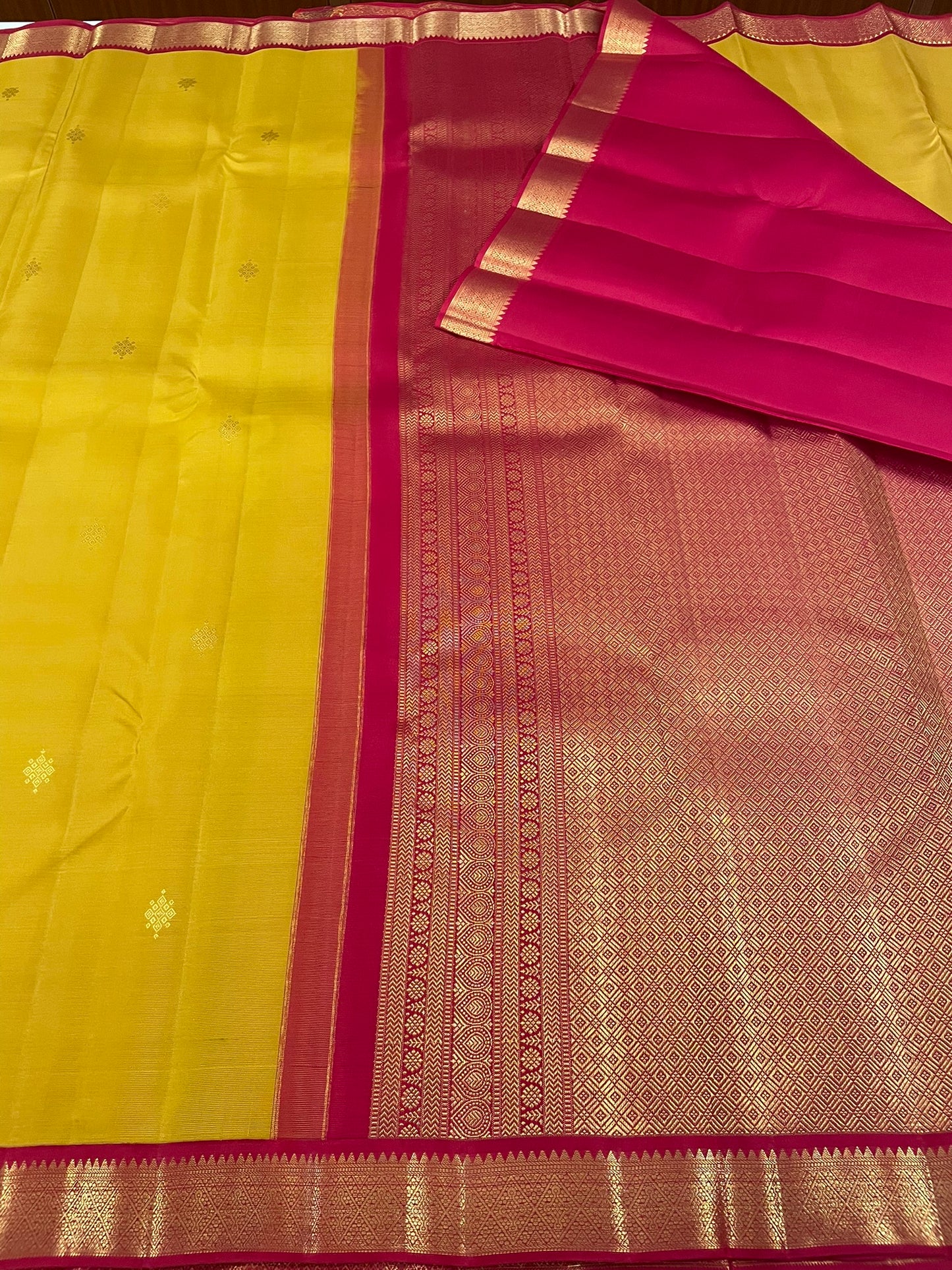 Kanchivaram Silk SBF45E20-2 By SRISHTA