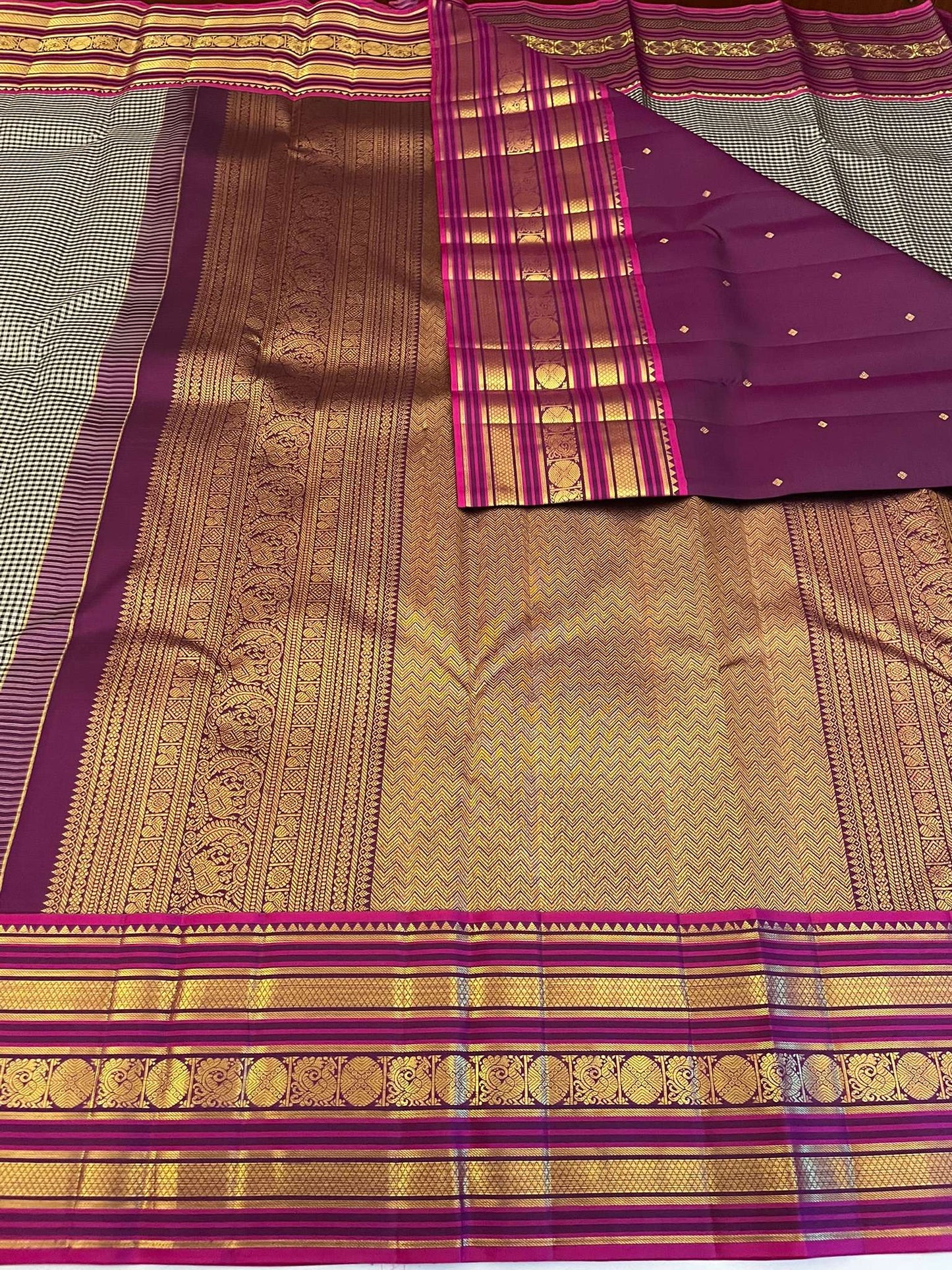 Kanchivaram Silk SBE201K11-1 By SRISHTA