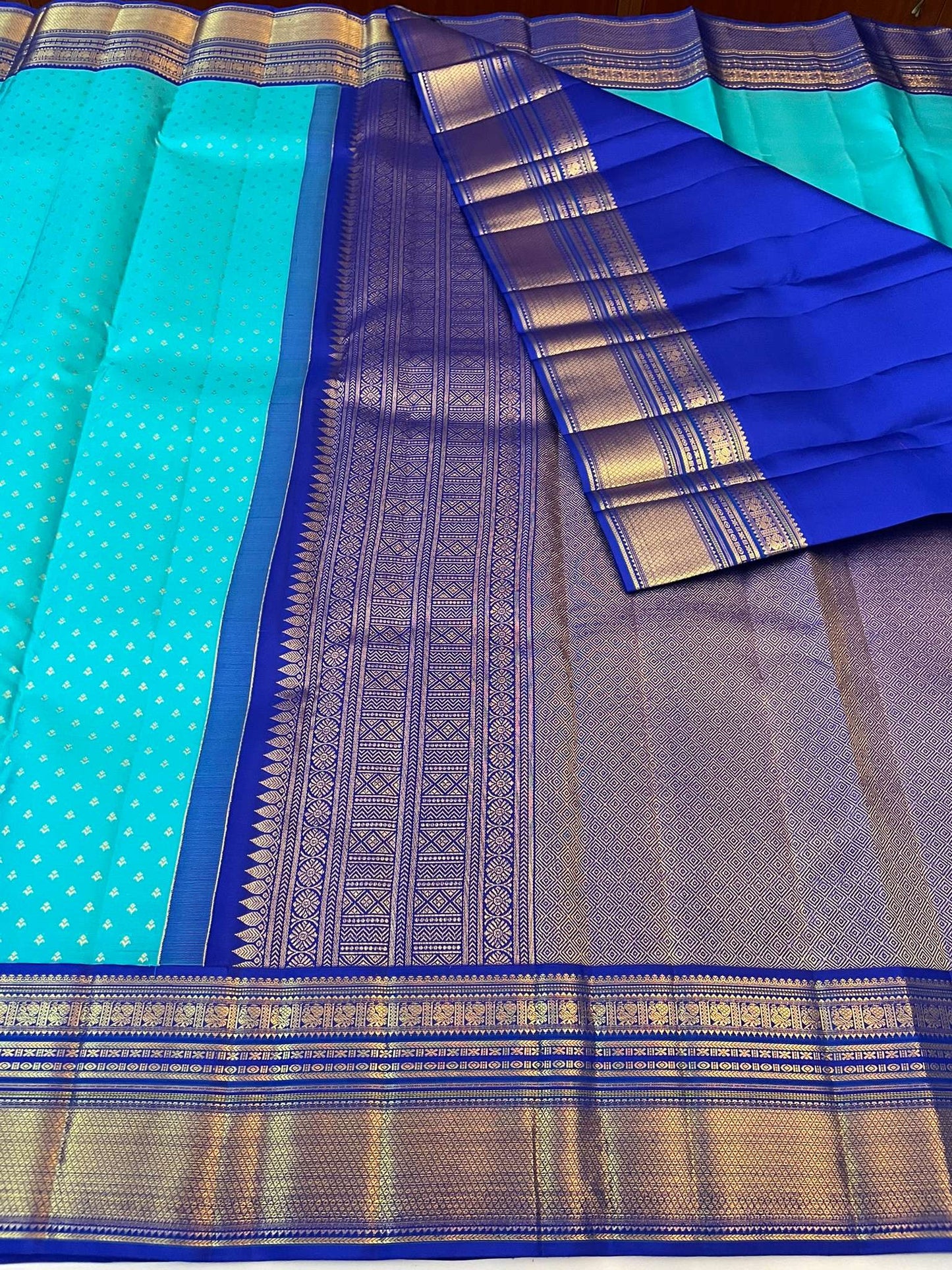 Kanchivaram Silk SBE201K12-7 By SRISHTA