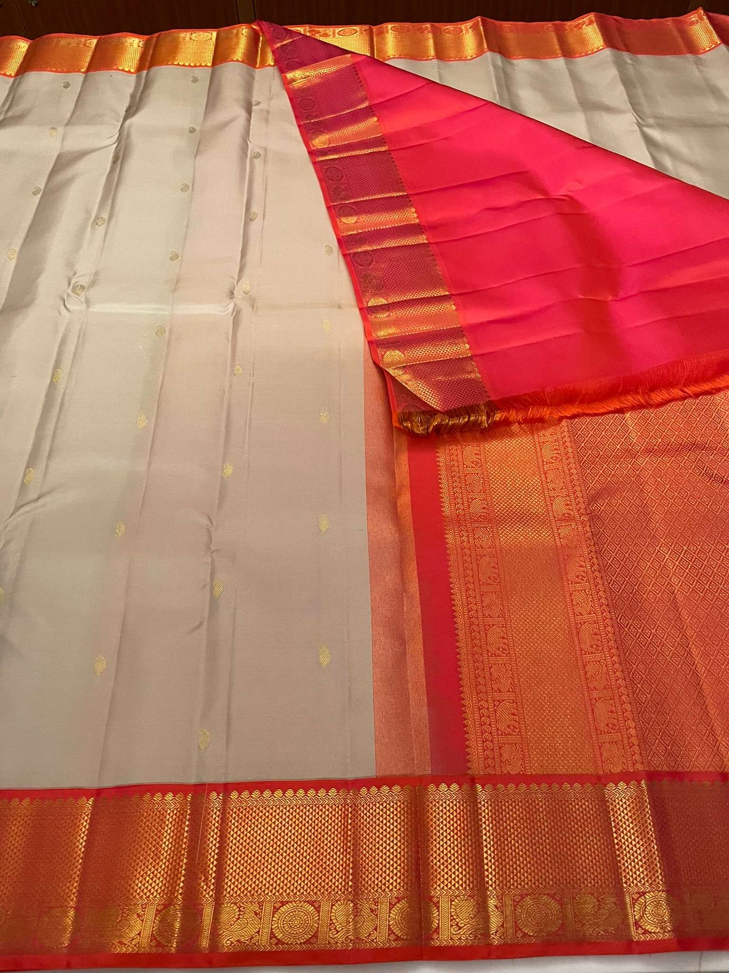 Kanchivaram Silk SBE208L2-20 By SRISHTA