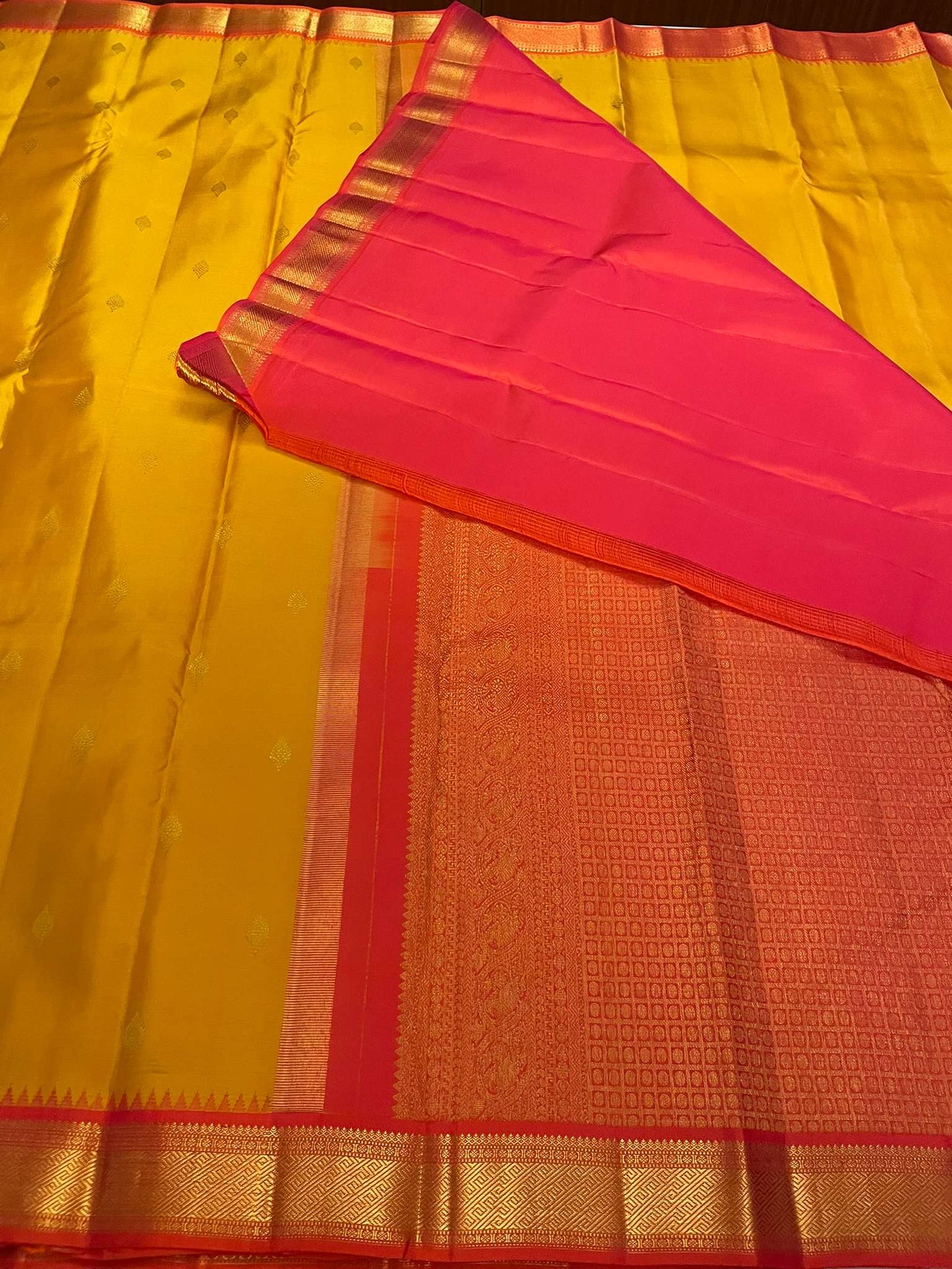 Kanchivaram Silk SBE187K9-1 By SRISHTA
