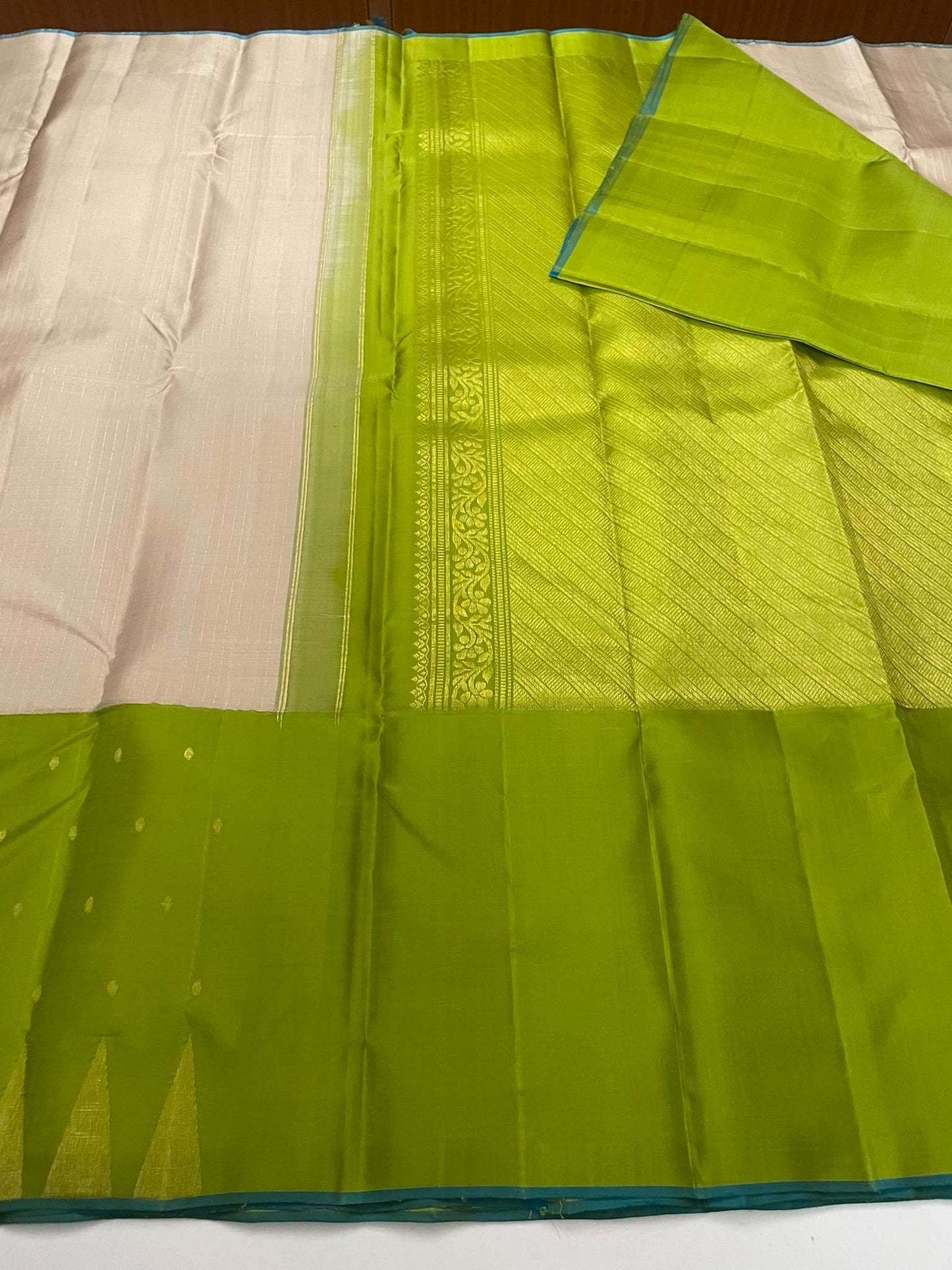 Kanchivaram Silk SBE154J12-1 By SRISHTA