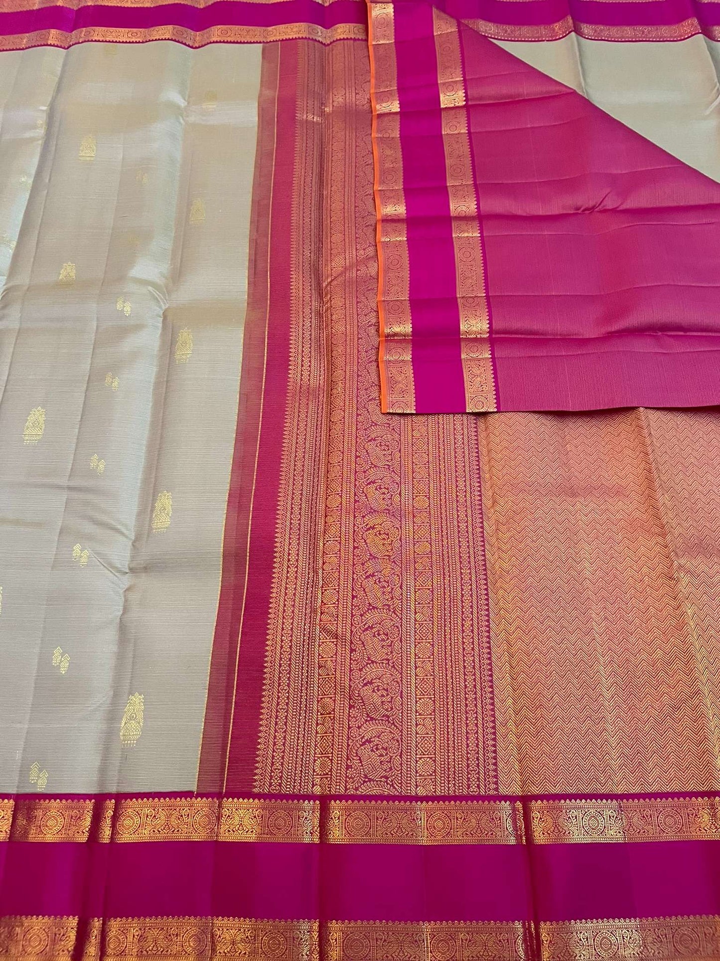 Kanchivaram Silk SBE153J6-6 By SRISHTA
