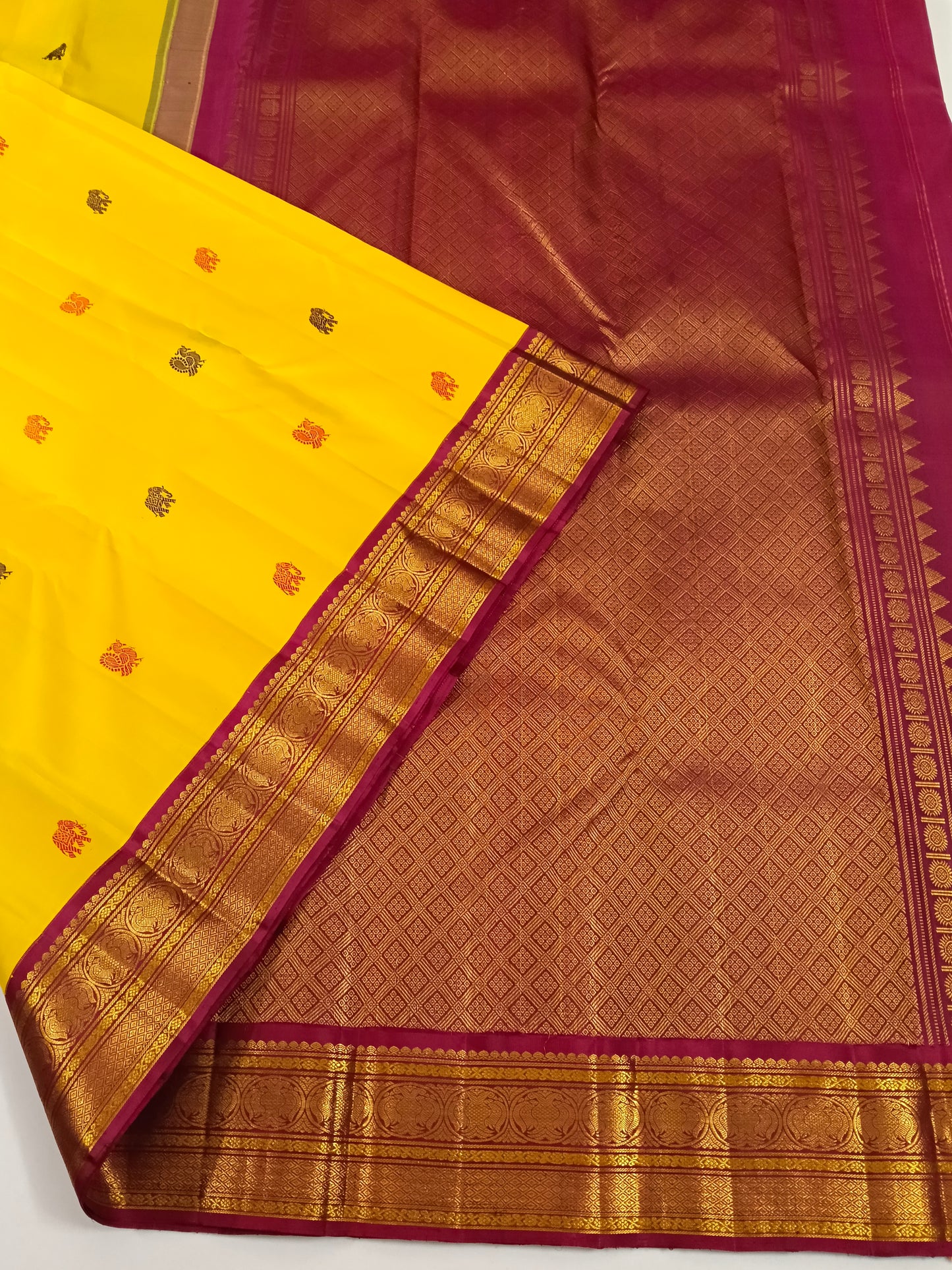 Kanchivaram Silk SBF88H6-1 By SRISHTA