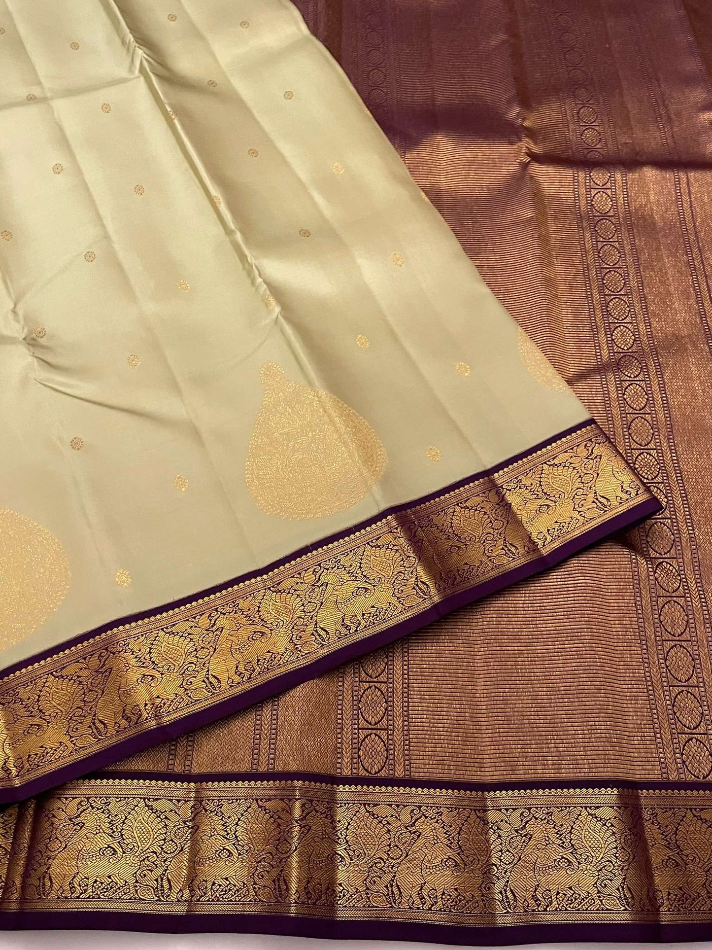 Kanchivaram Silk SBE208L2-18 By SRISHTA