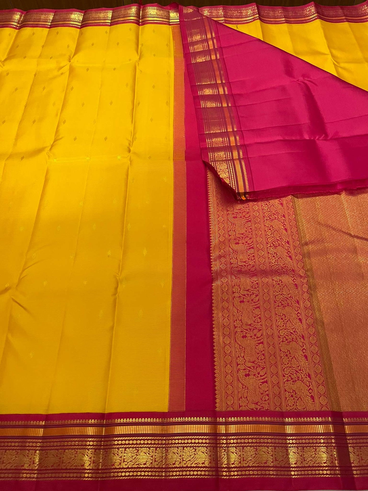 Kanchivaram Silk SBE208L5-6 By SRISHTA