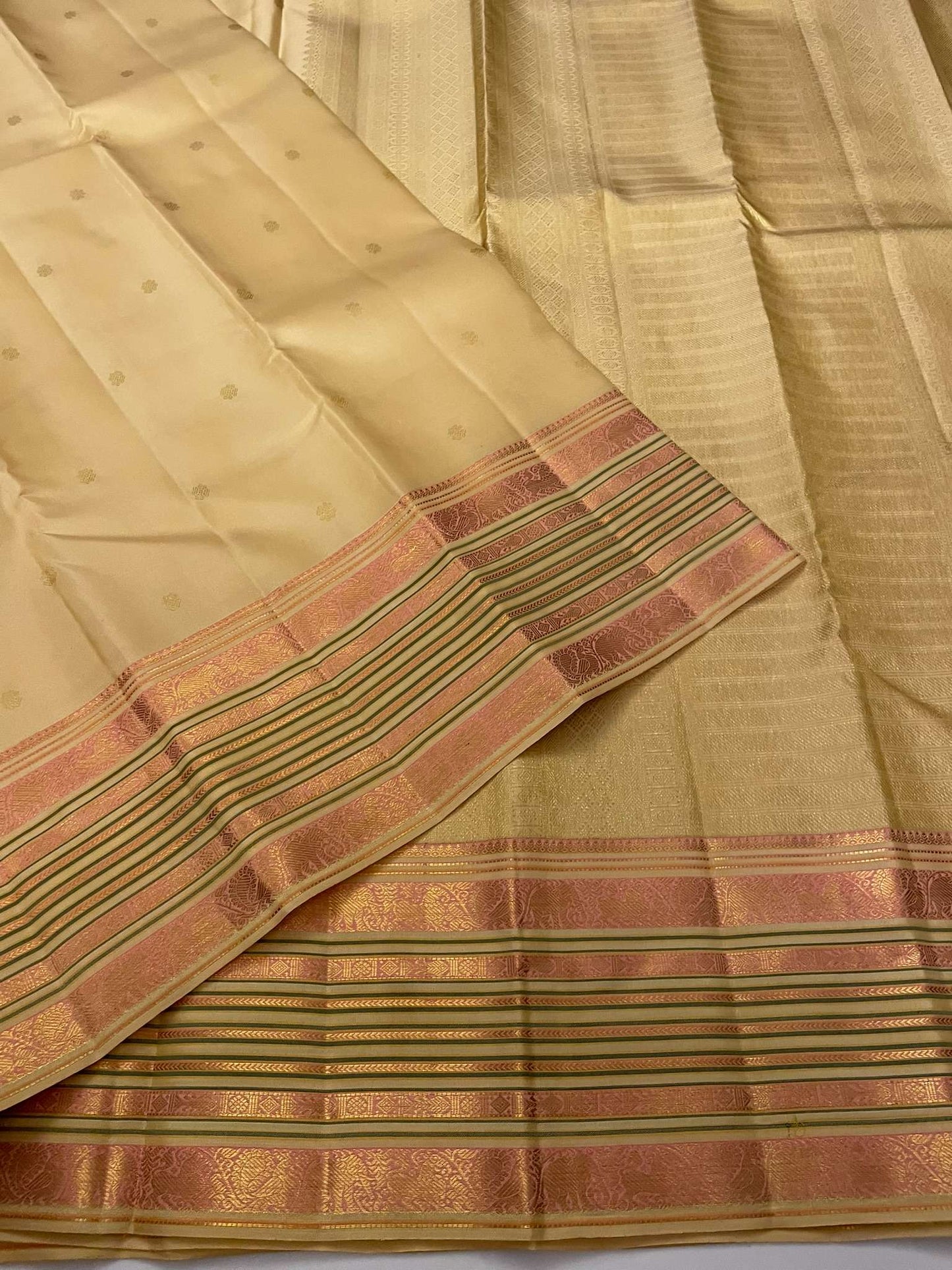 Kanchivaram Silk SBE208L7-5 By SRISHTA