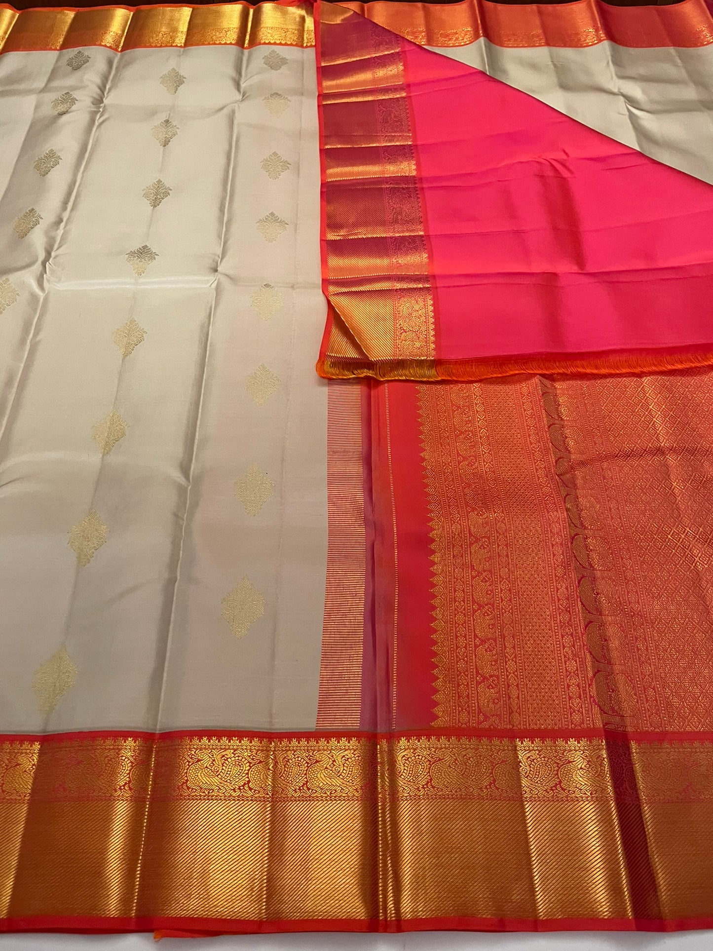 Kanchivaram Silk SBE207L1-10 By SRISHTA