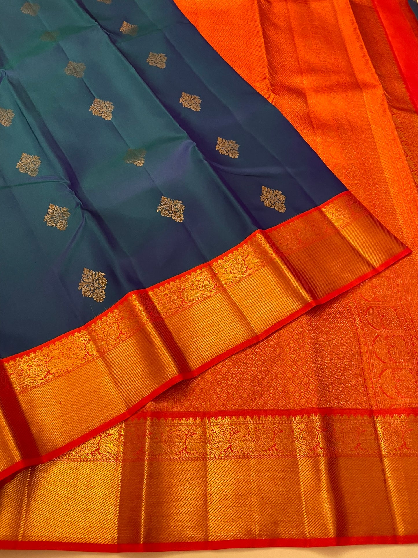 Kanchivaram Silk SBE207L1-11 By SRISHTA
