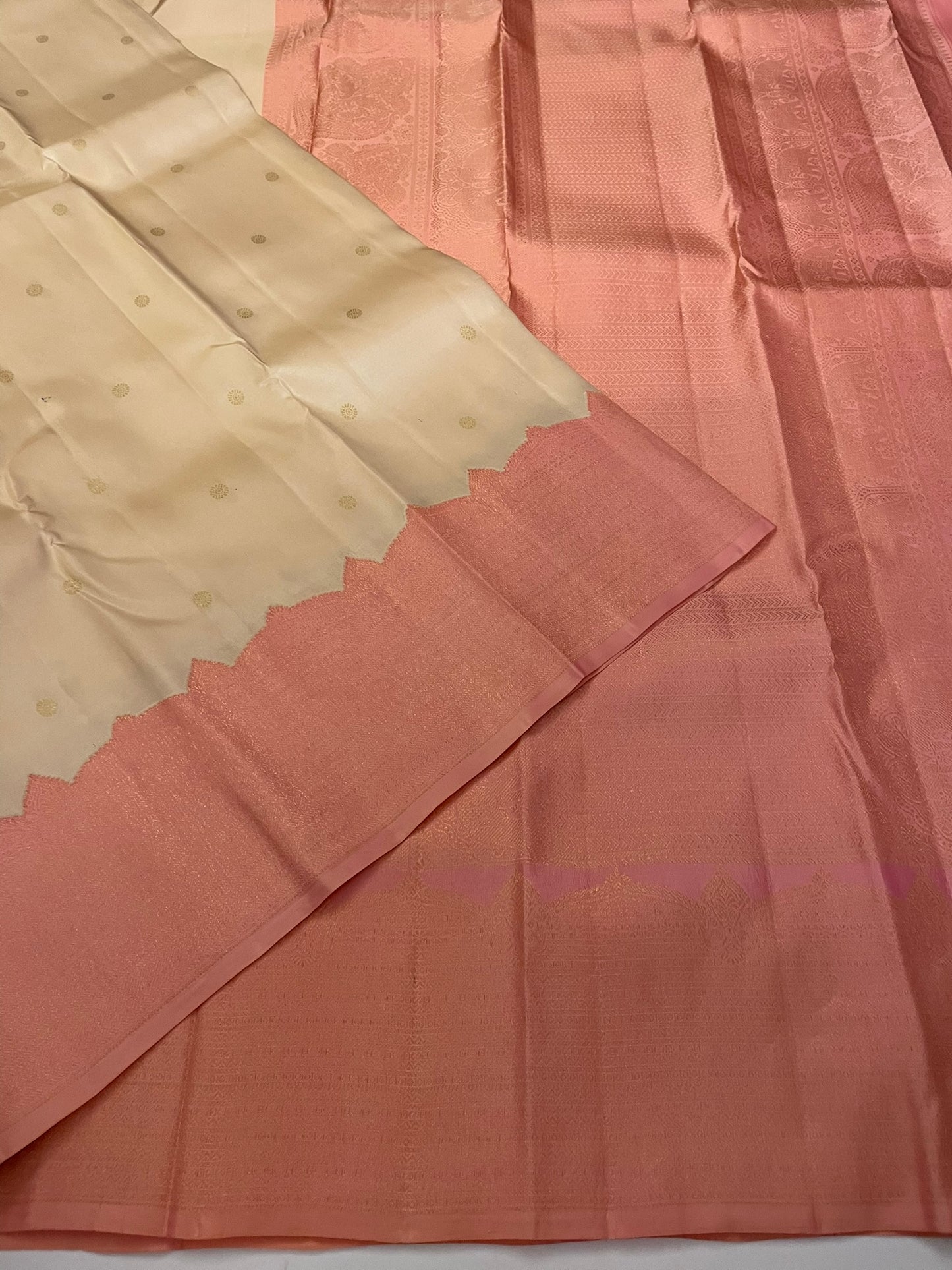 Kanchivaram Silk SBE207L1-16 By SRISHTA