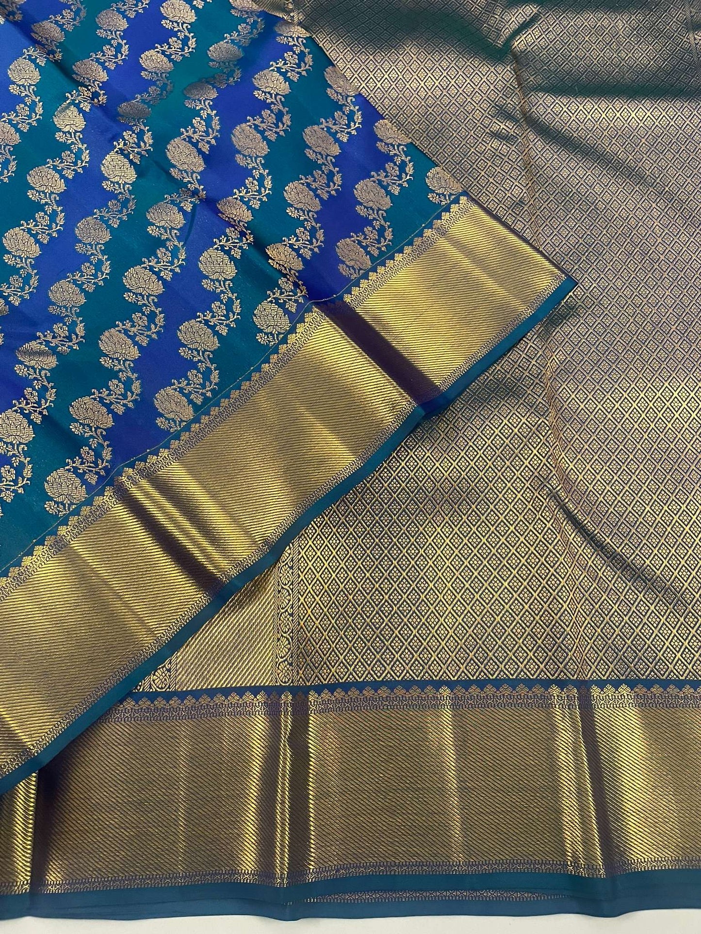 Kanchivaram Silk SBE256C7-1 By SRISHTA