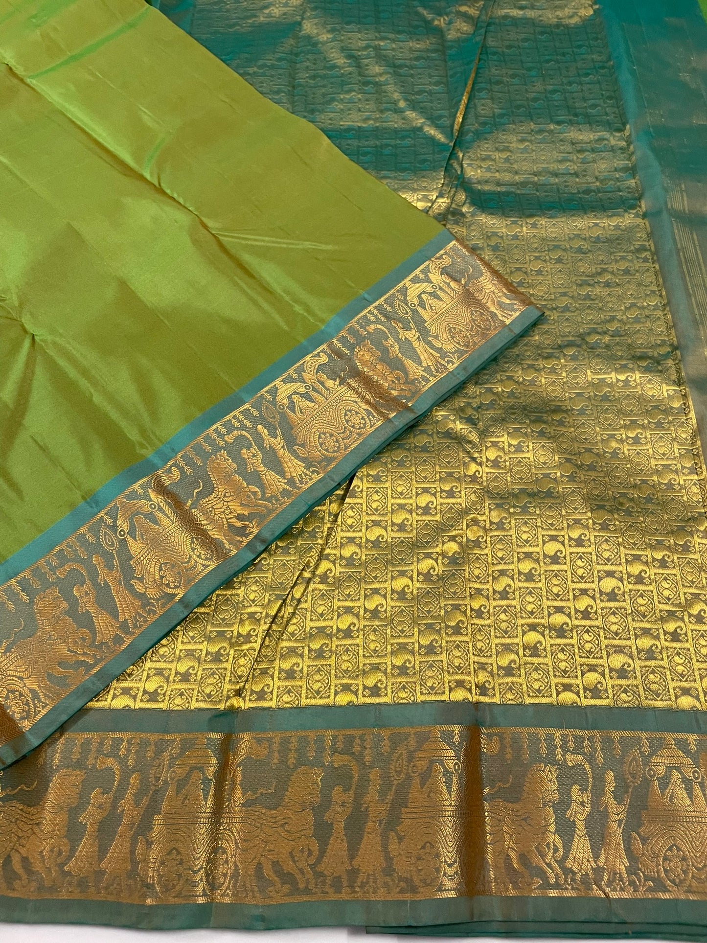 Kanchivaram Silk SBF63F4-10 By SRISHTA