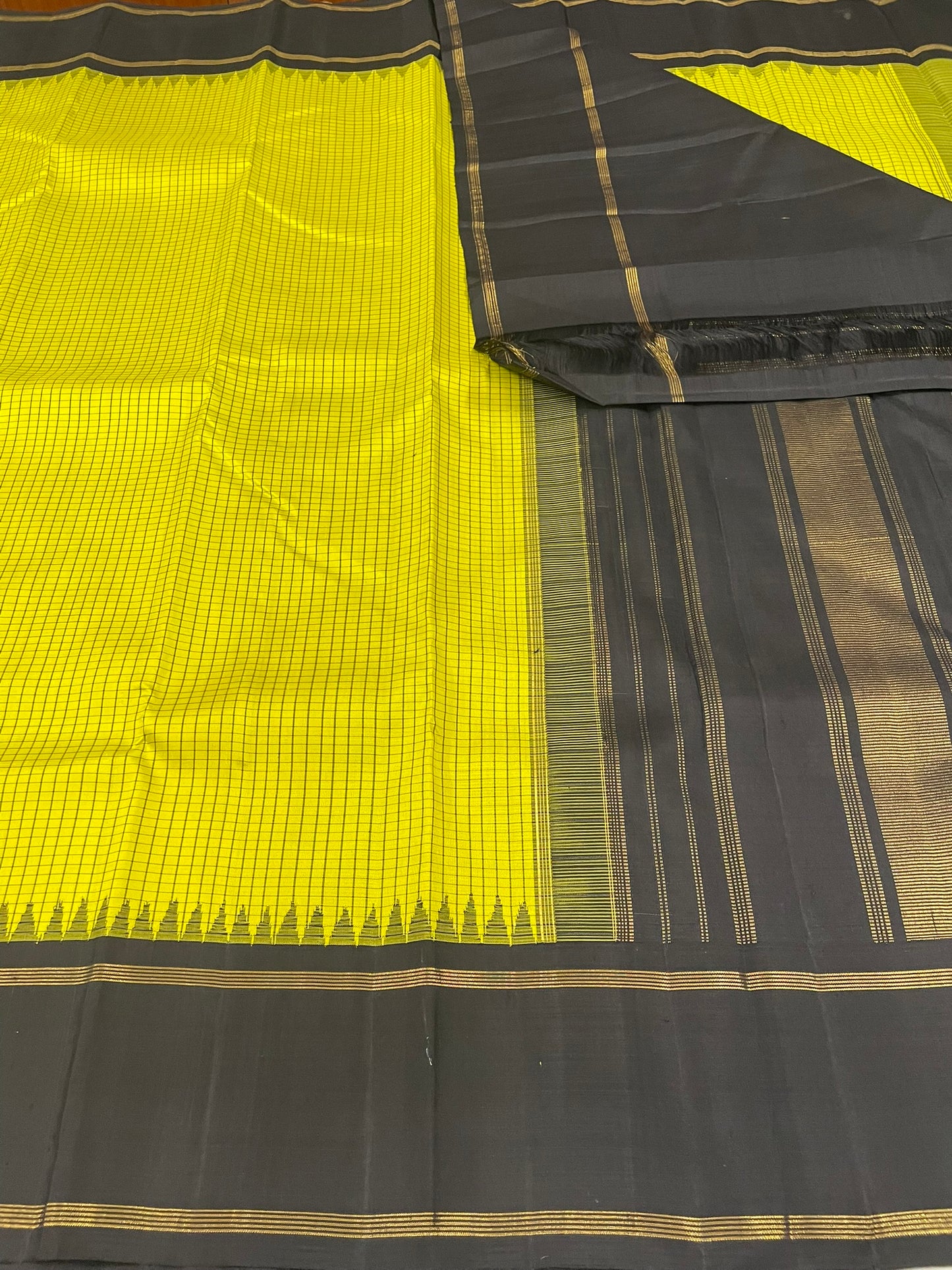 Kanchivaram Silk SBF64F1-2 By SRISHTA
