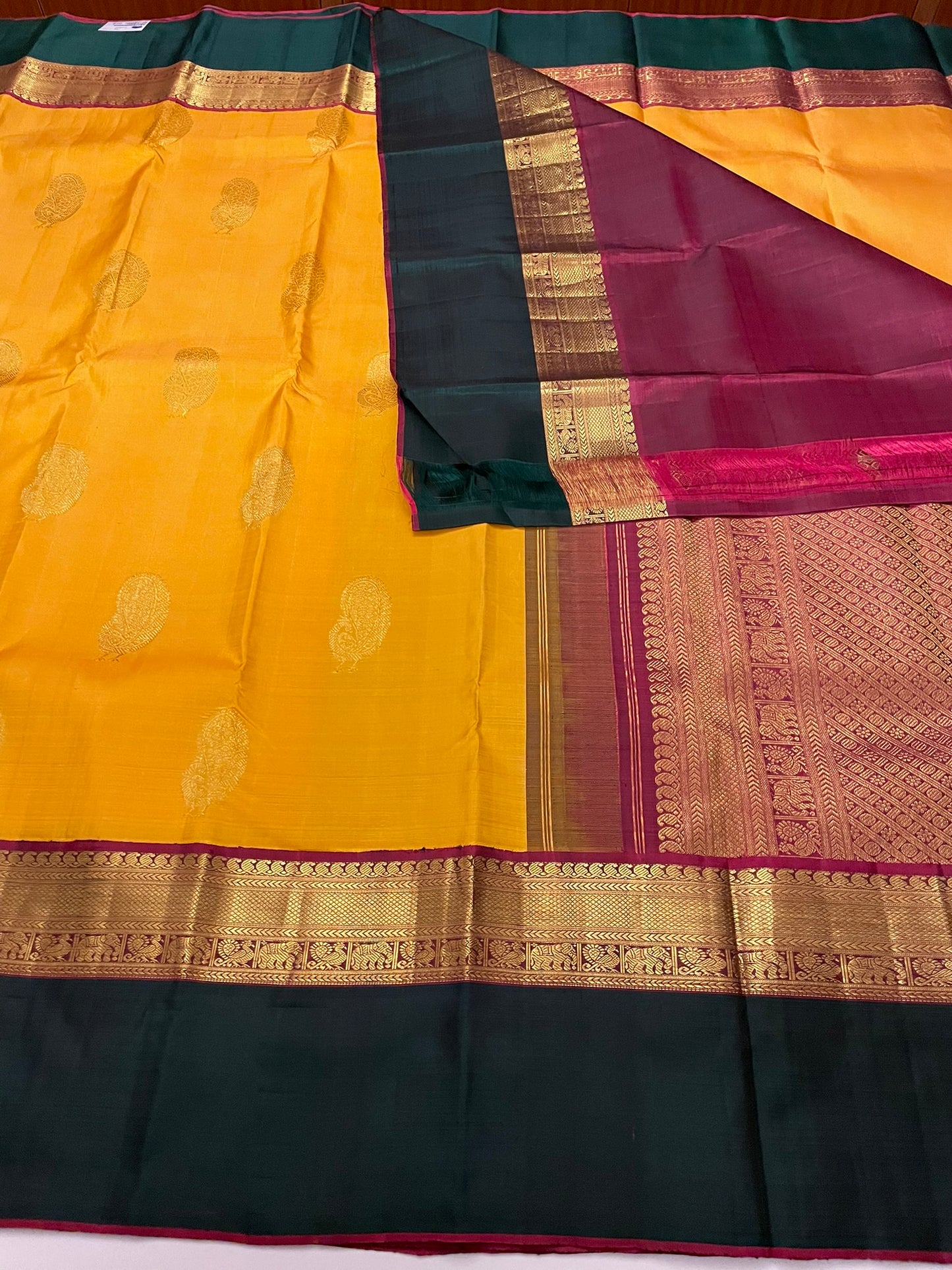 Kanchivaram Silk SBE211L6-1 By SRISHTA