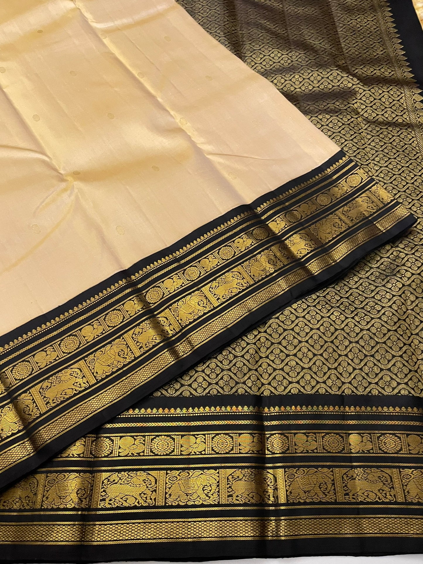 Kanchivaram Silk SBE211L7-1 By SRISHTA