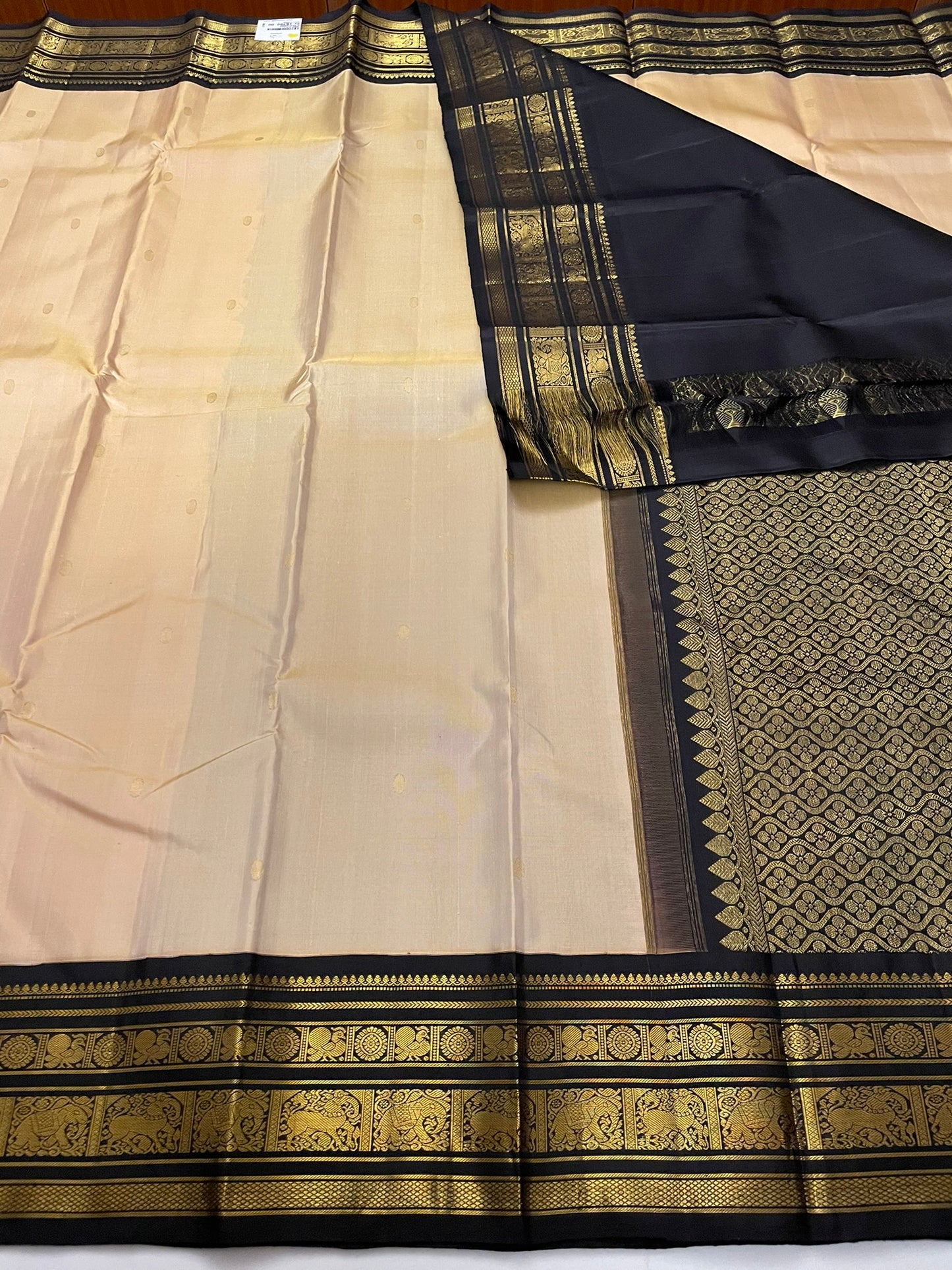 Kanchivaram Silk SBE211L7-1 By SRISHTA