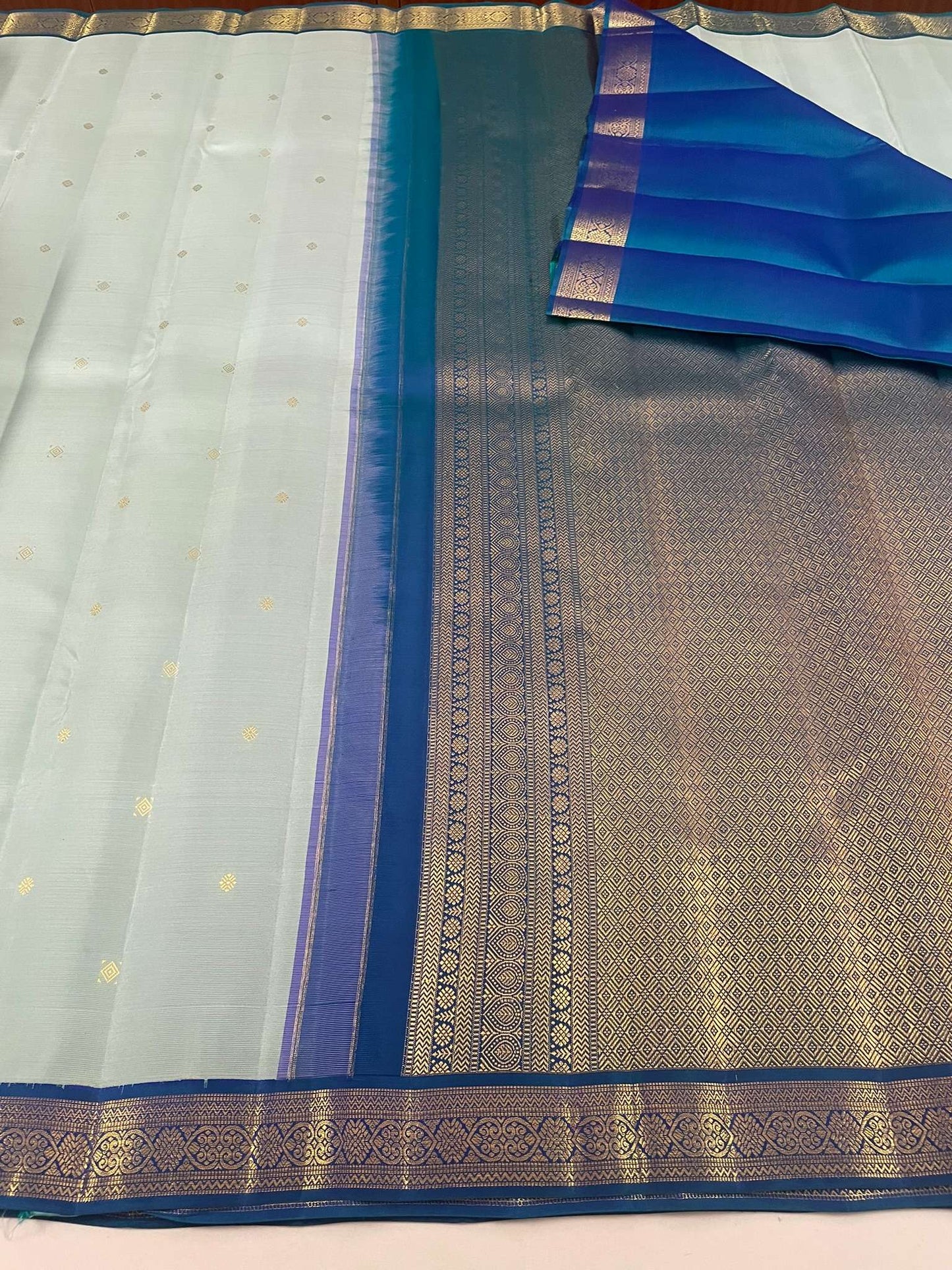 Kanchivaram Silk SBE282C3-1 By SRISHTA