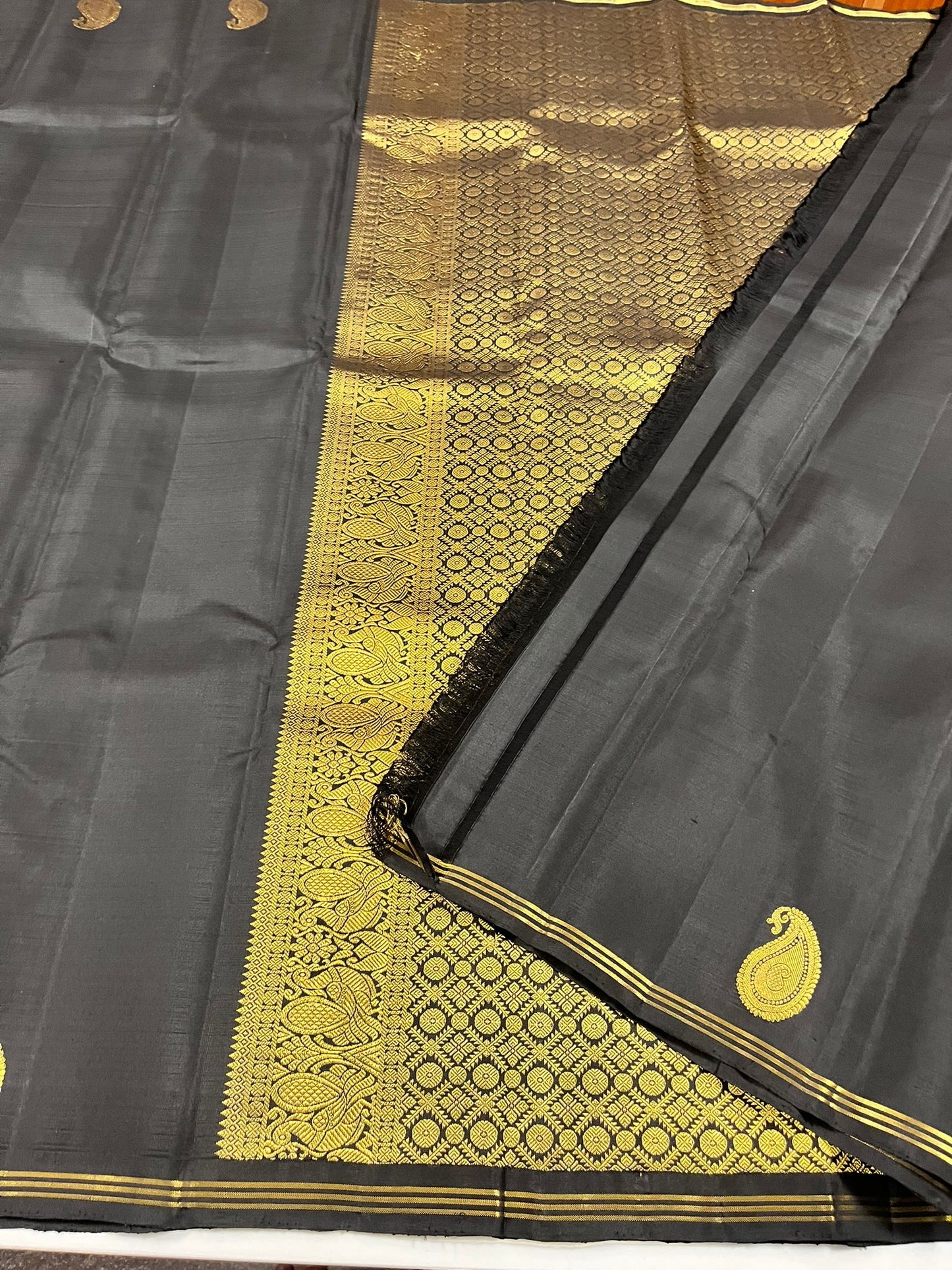 Kanchivaram Silk SBF90H6-1 By SRISHTA
