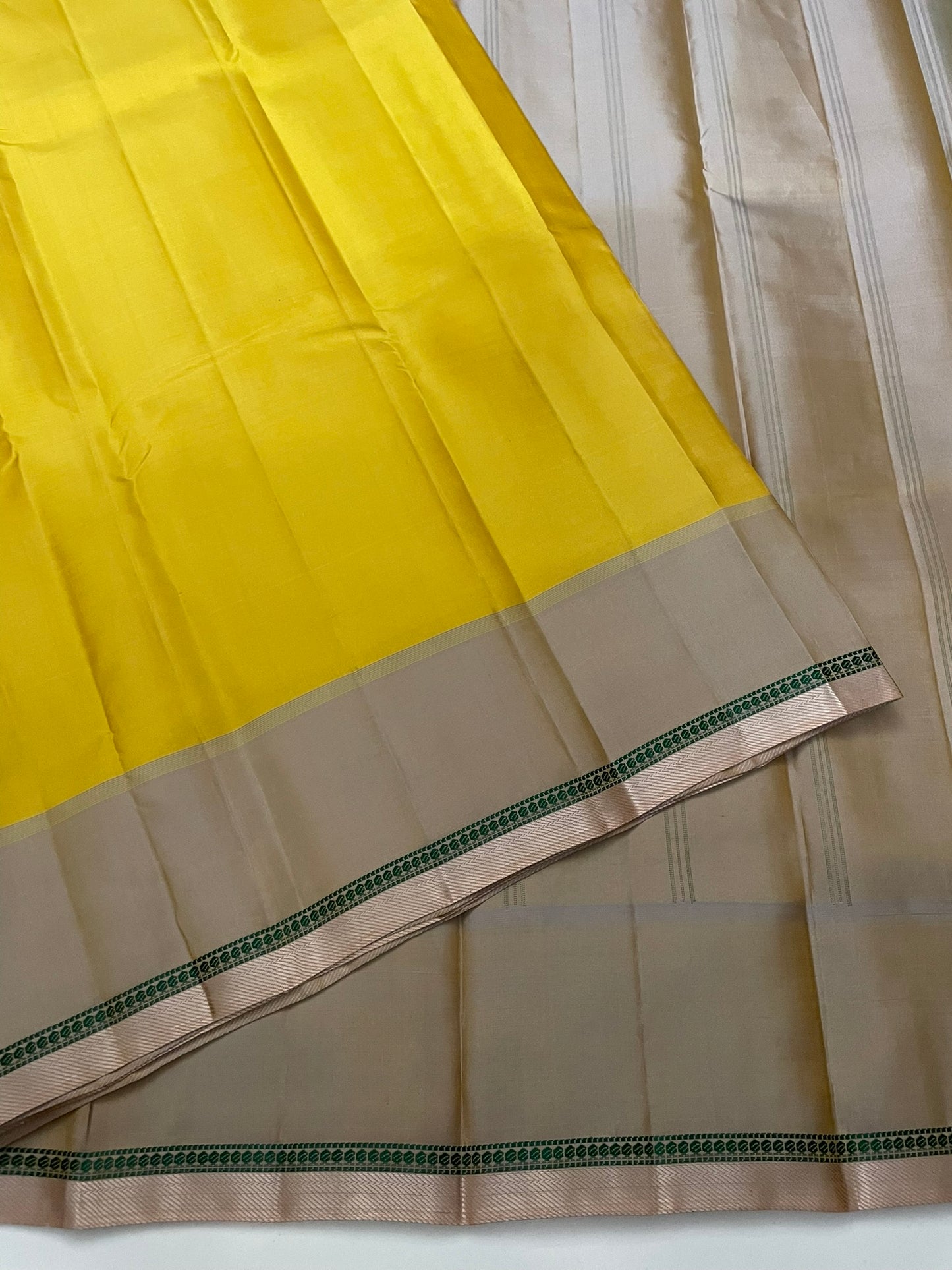 Kanchivaram Silk SBE217L1-3 By SRISHTA