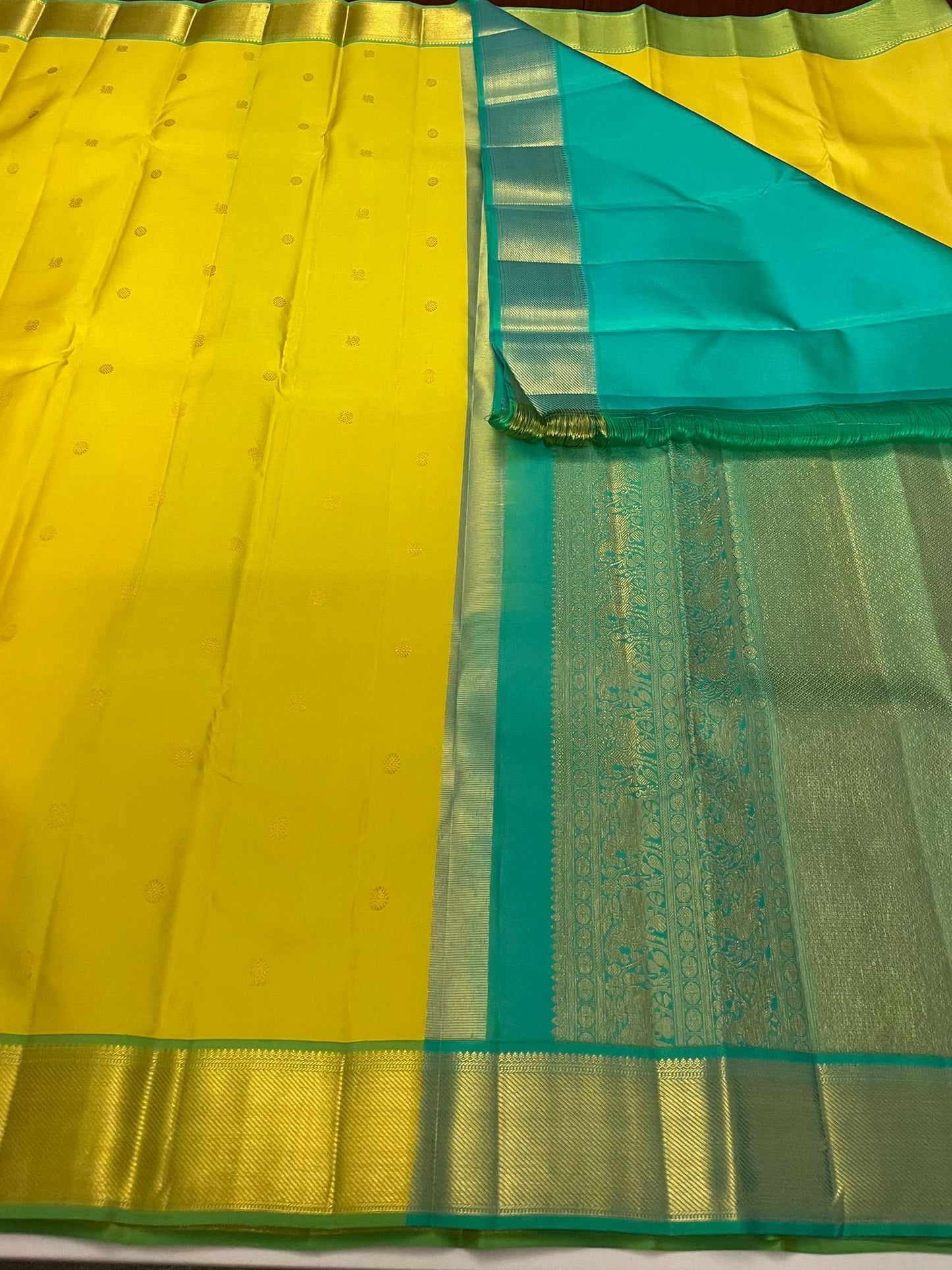 Kanchivaram Silk SBE218L13-6 By SRISHTA
