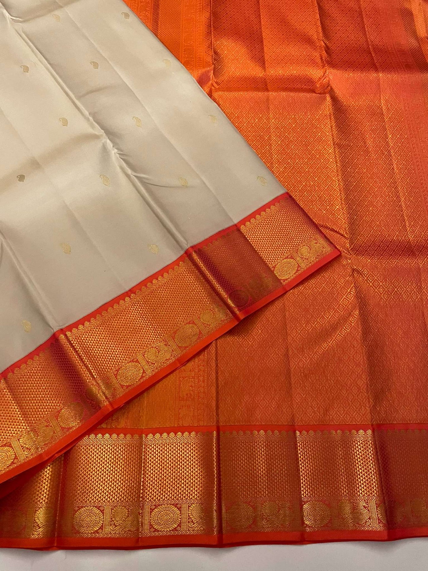 Kanchivaram Silk SBE218L8-8 By SRISHTA