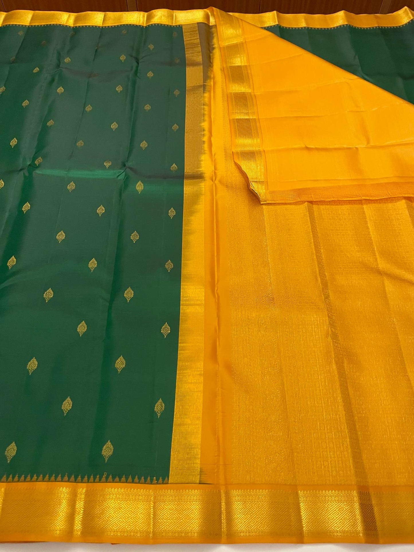 Kanchivaram Silk SBE218L8-7 By SRISHTA