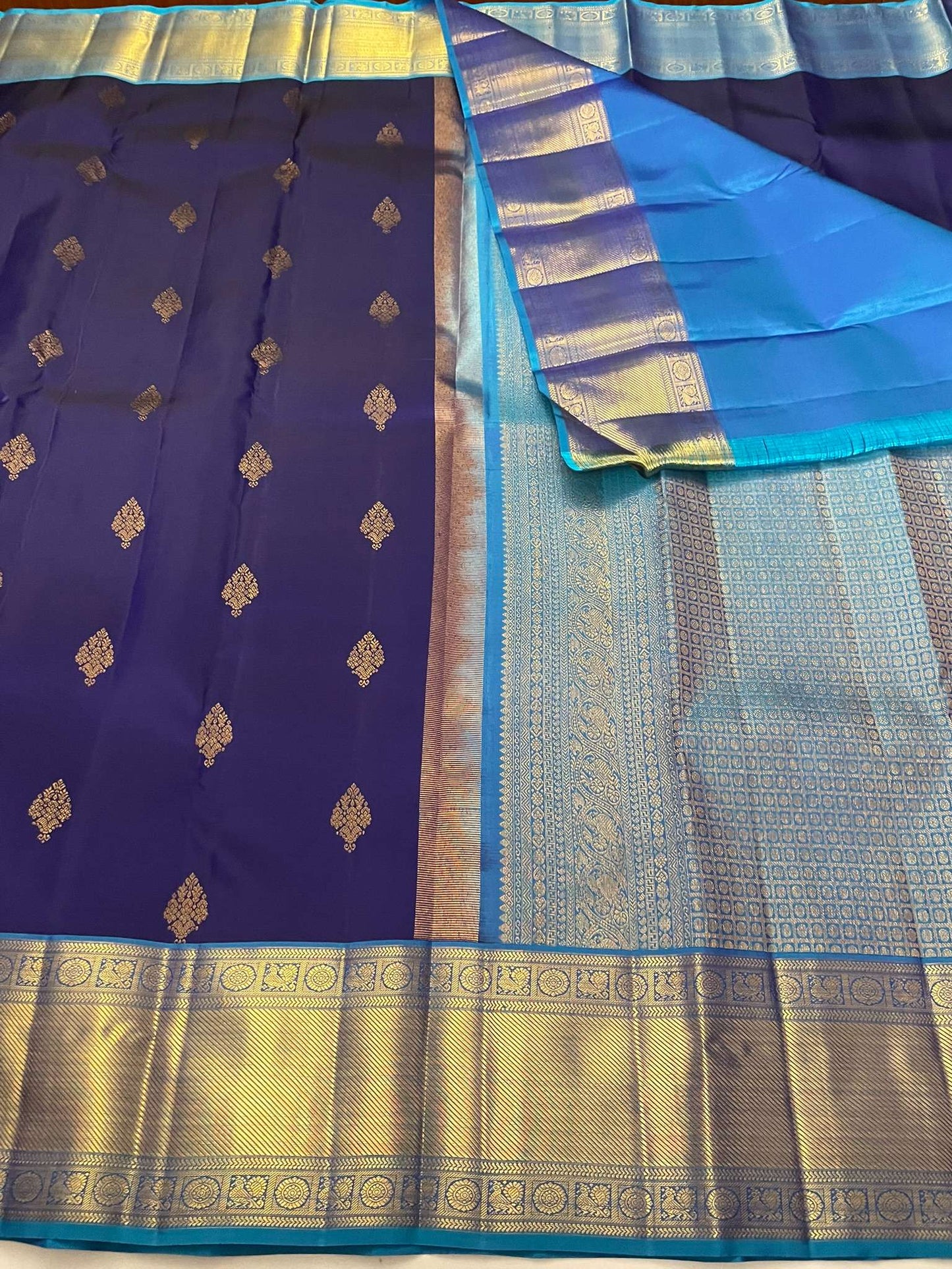 Kanchivaram Silk SBE218L11-5 By SRISHTA