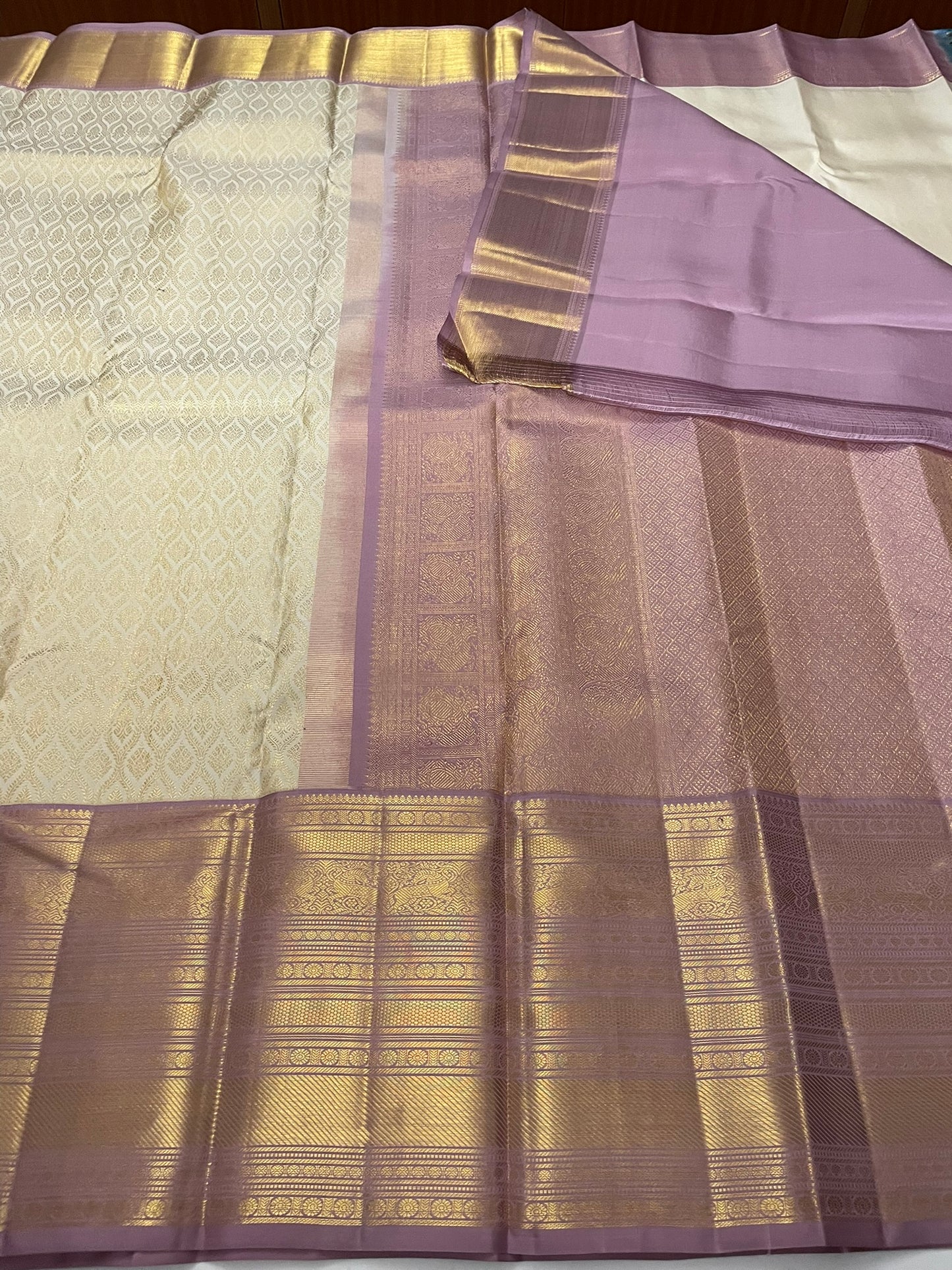 Kanchivaram Silk SBE218L5-15 By SRISHTA