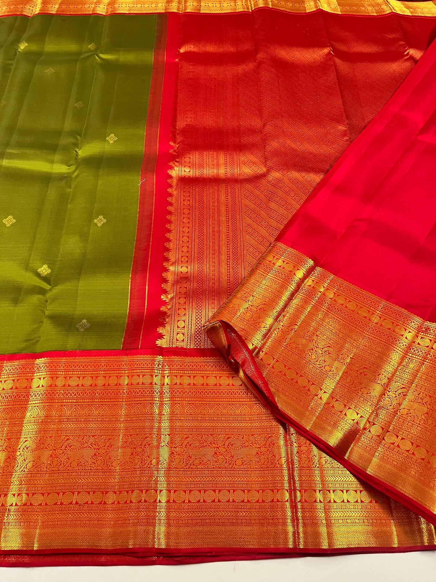 Kanchivaram Silk SBF98H18-2 By SRISHTA