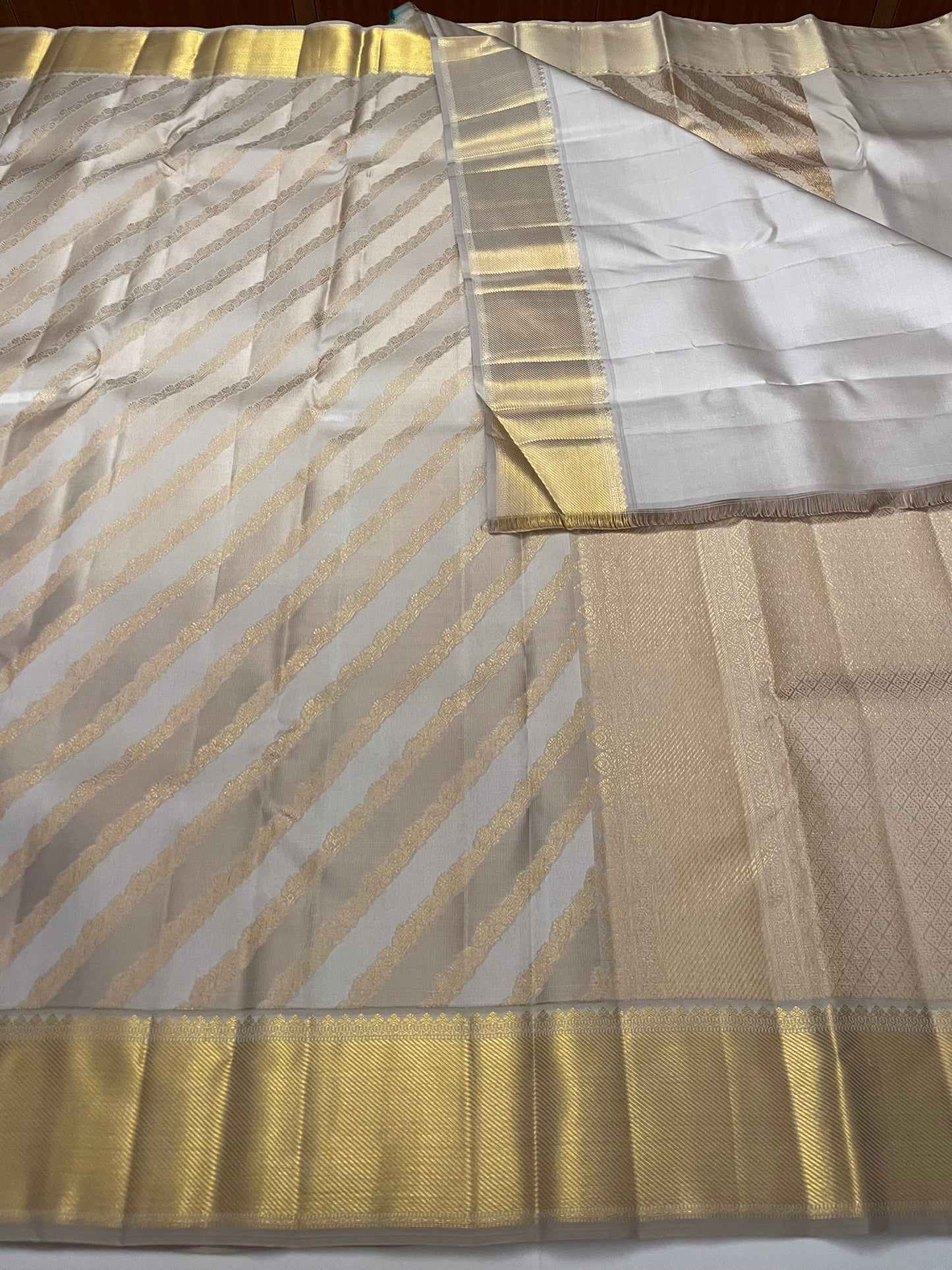 Kanchivaram Silk SBE218L6-5 By SRISHTA