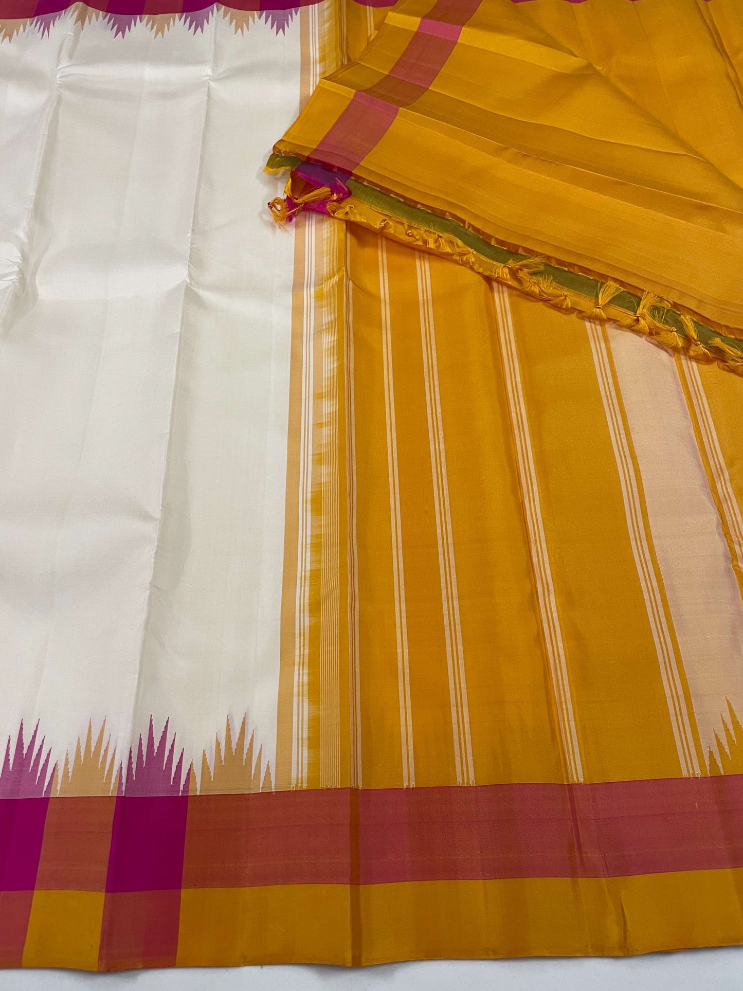 Kanchivaram Silk SBF72G4-1 By SRISHTA
