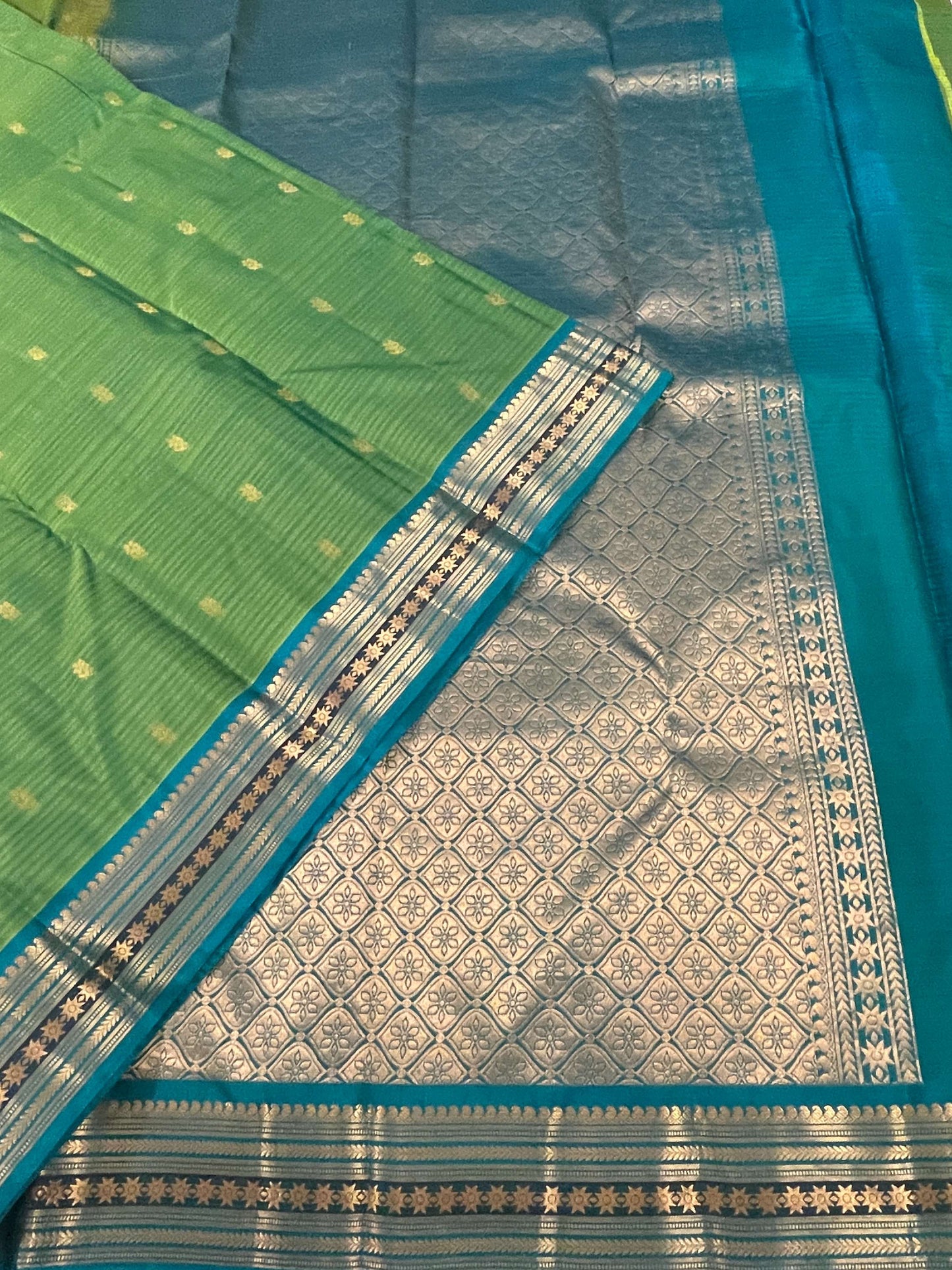 Kanchivaram Silk SBF76G1-3 By SRISHTA