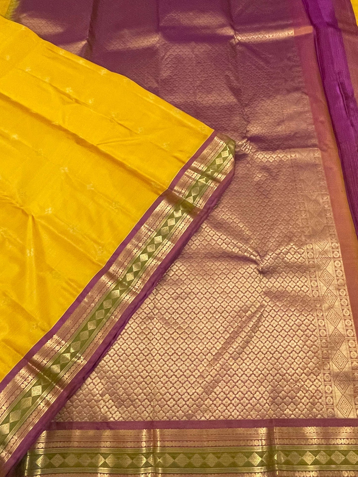 Kanchivaram Silk SBF76G1-2 By SRISHTA
