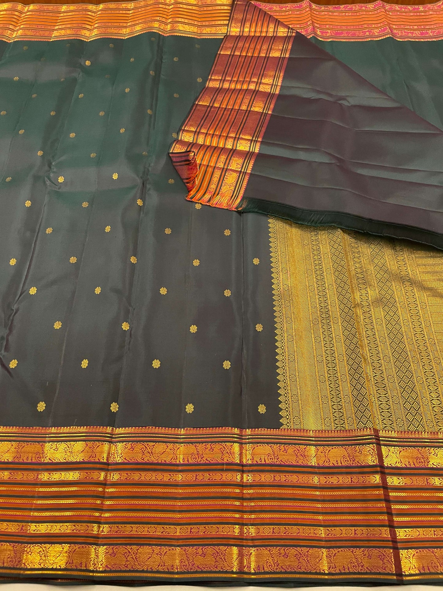 Kanchivaram Silk SBF75G10-5 By SRISHTA