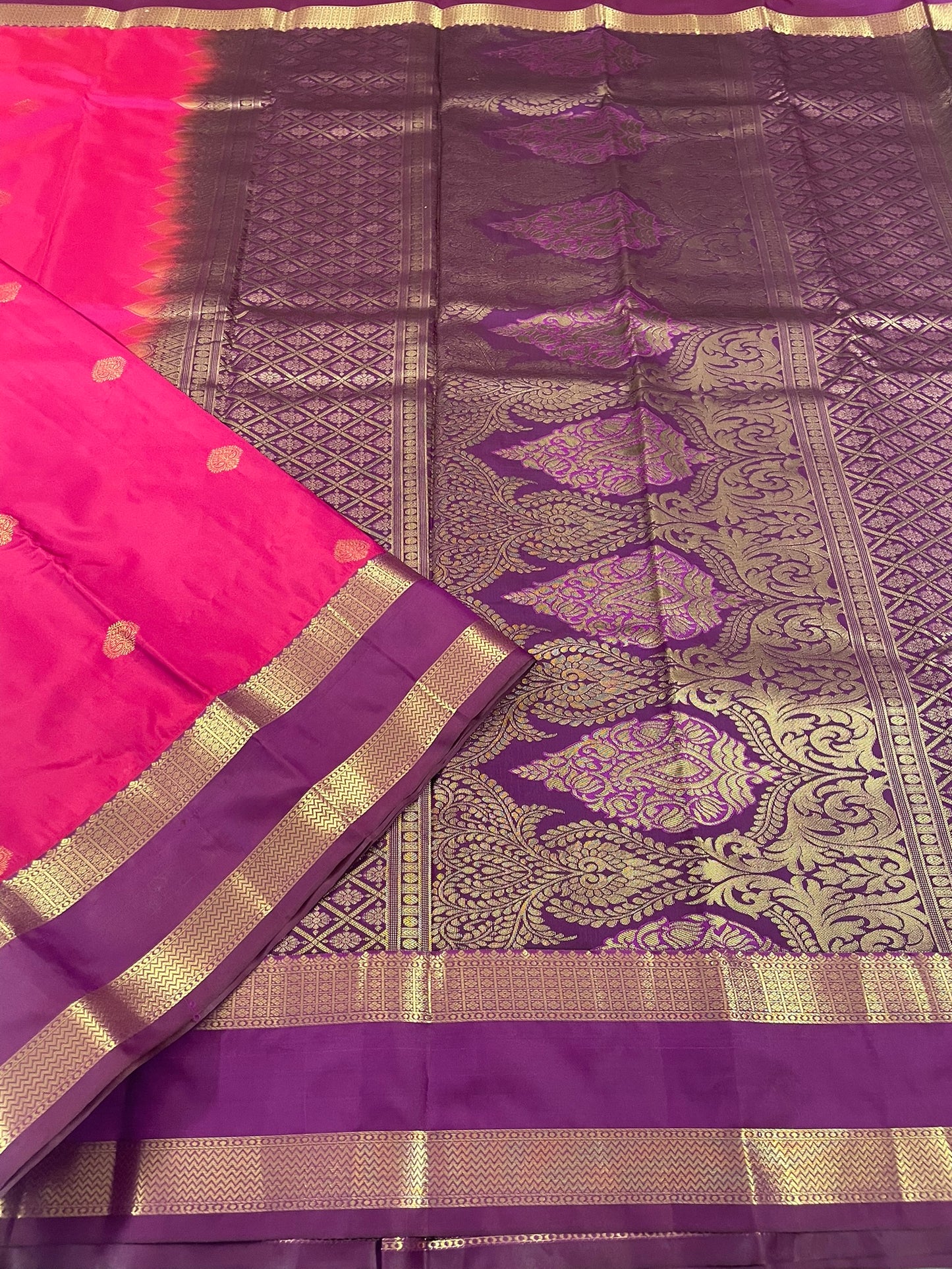 Gift Saree SBF6D1-49 By SRISHTA