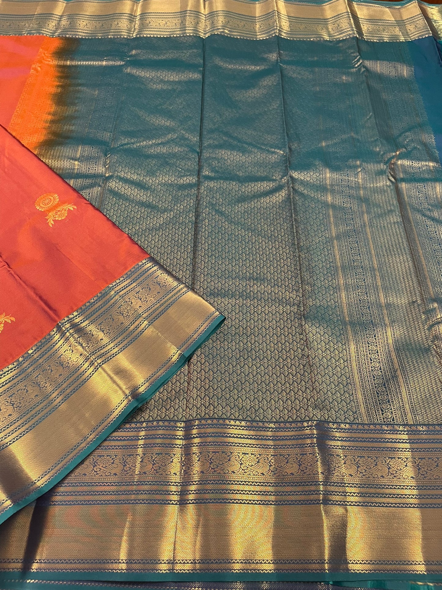 Gift Saree SBF6D1-42 By SRISHTA