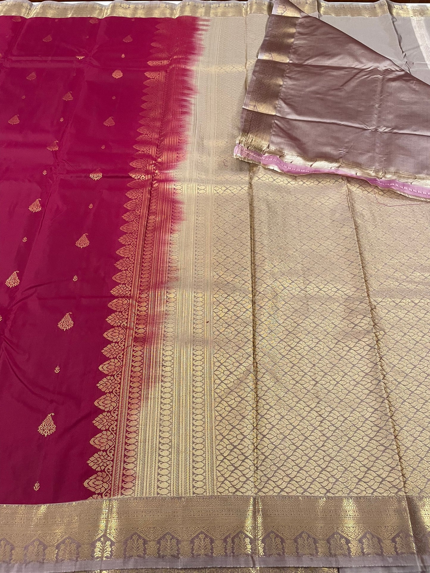 Gift Saree SBF6D1-14 By SRISHTA