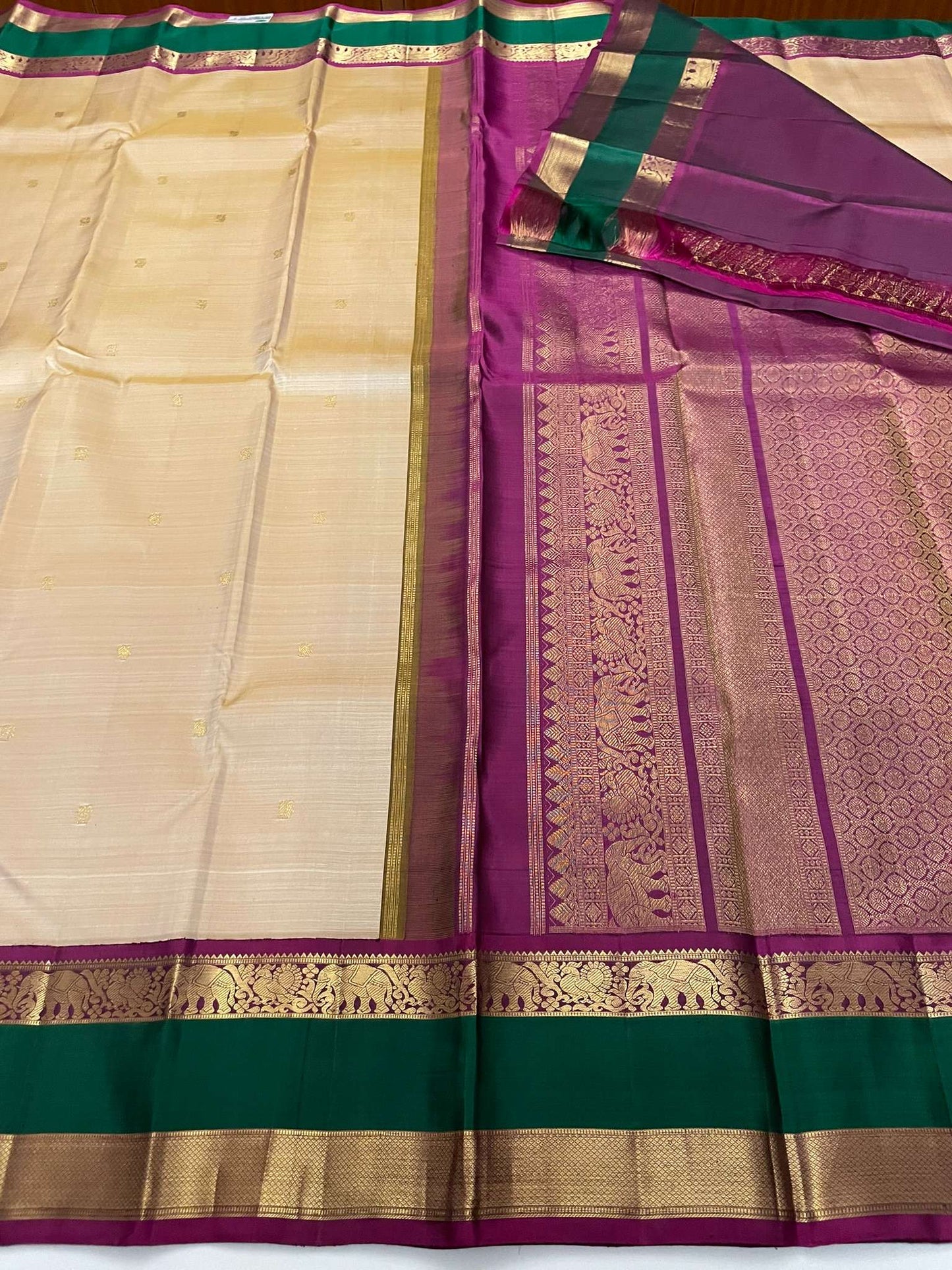 Kanchivaram Silk SBE115I7-1 By SRISHTA