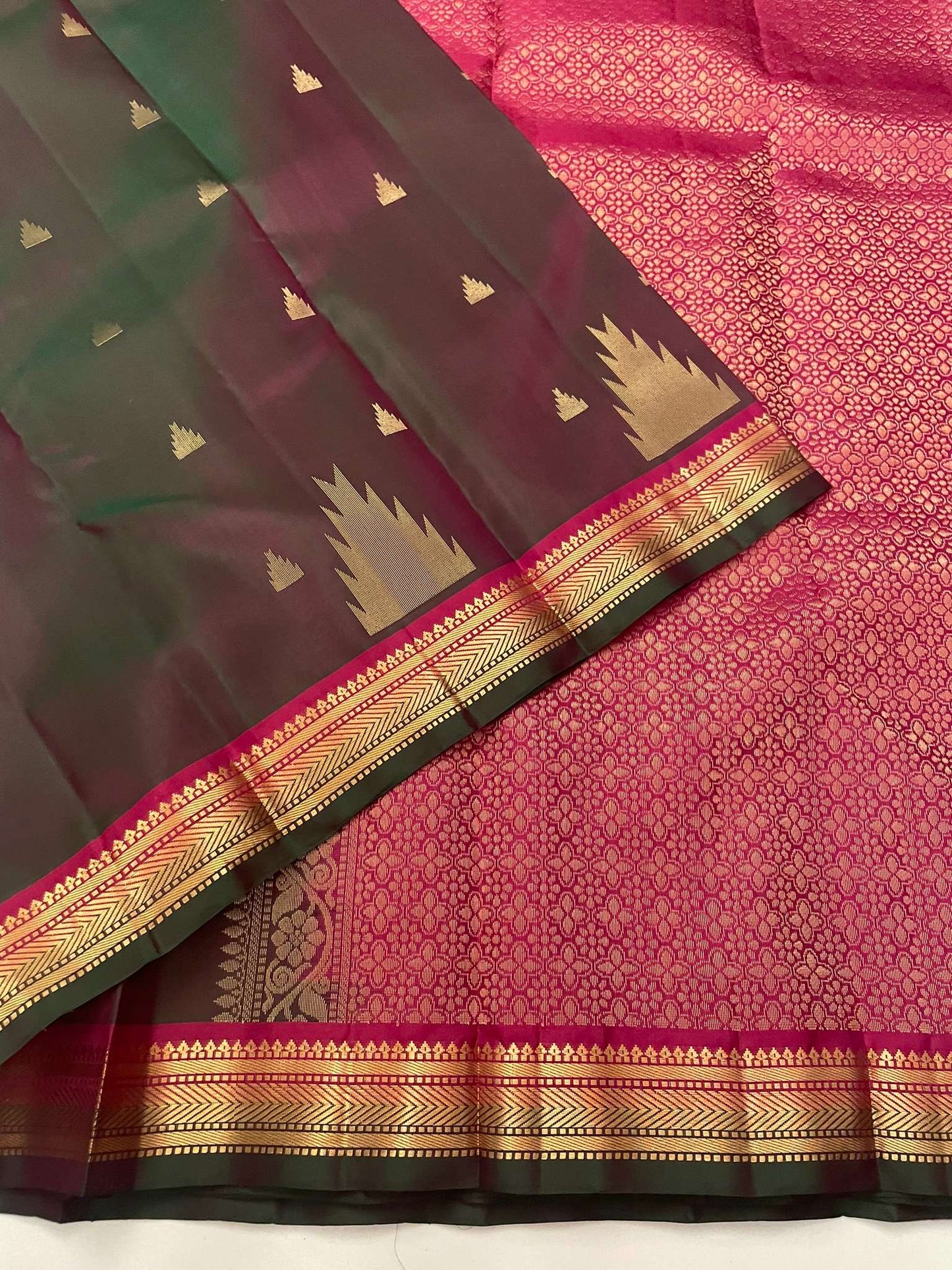 Kanchivaram Silk SBE119I24-1 By SRISHTA