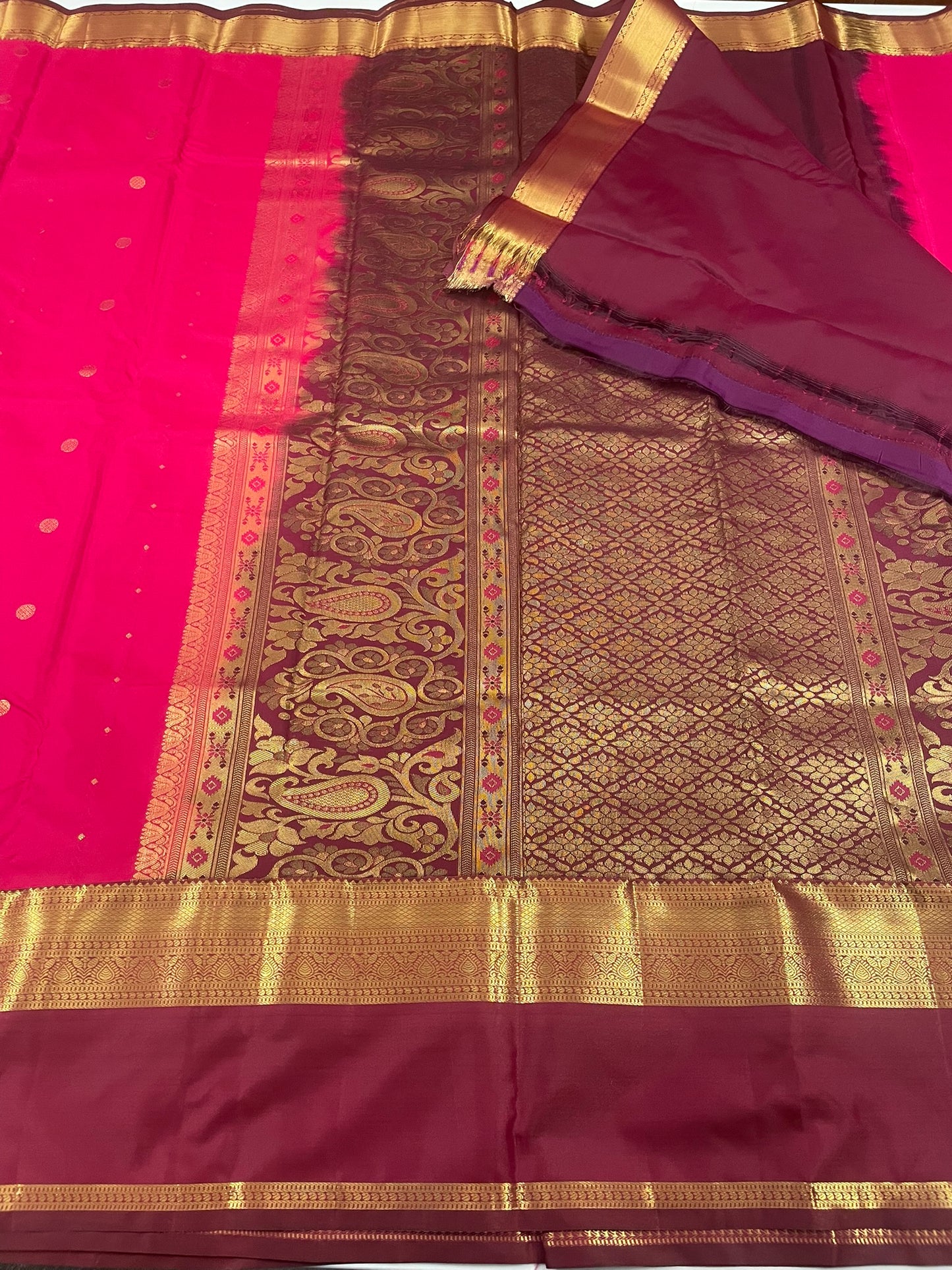 Gift Saree SBF6D1-60 By SRISHTA