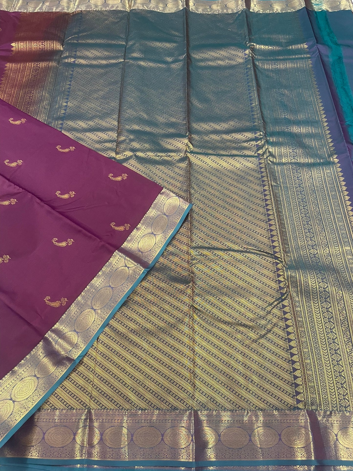 Gift Saree SBF6D1-16 By SRISHTA