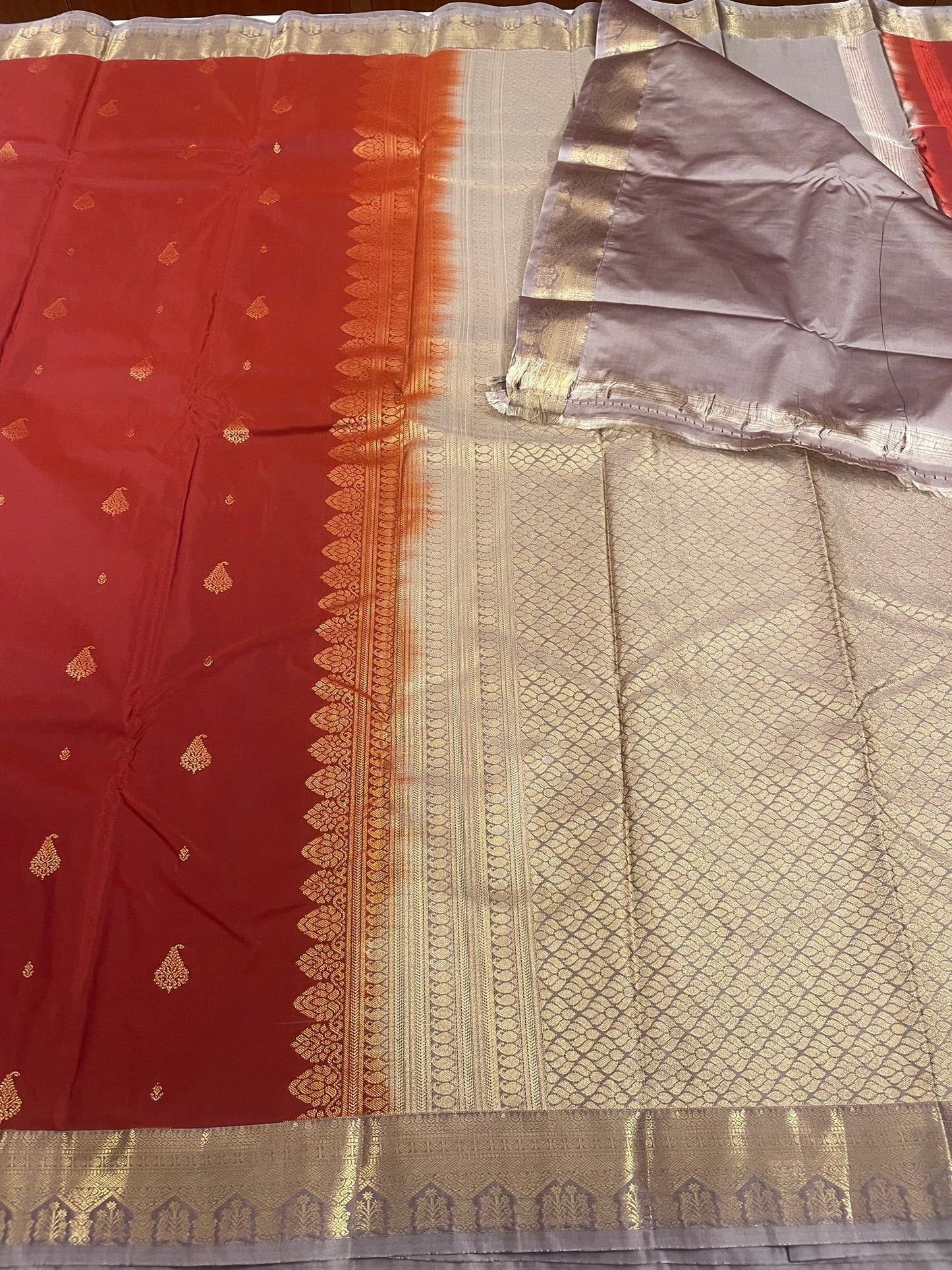 Gift Saree SBF6D1-17 By SRISHTA
